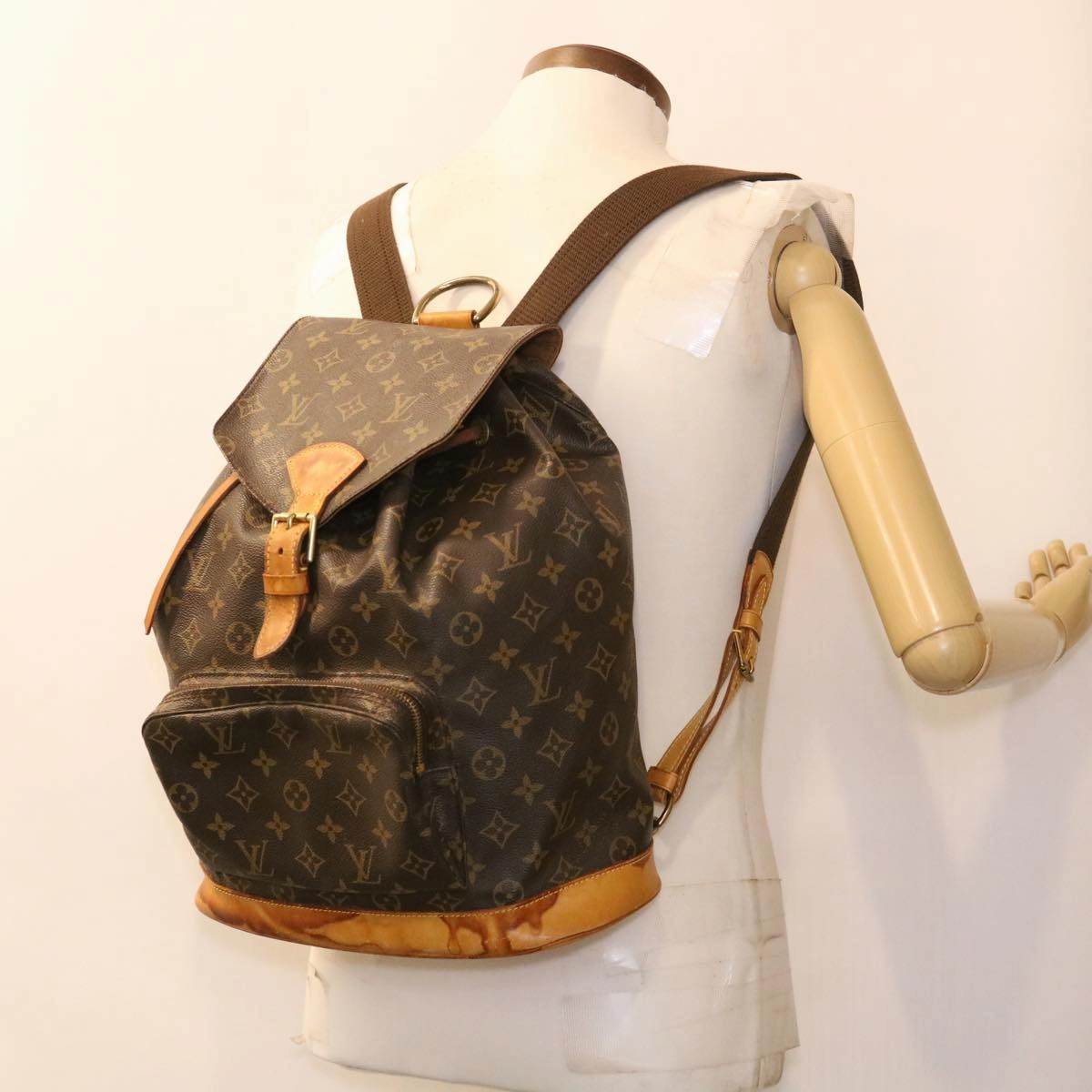 LOUIS VUITTON Monogram Montsouris GM Backpack M51135 LV 39564