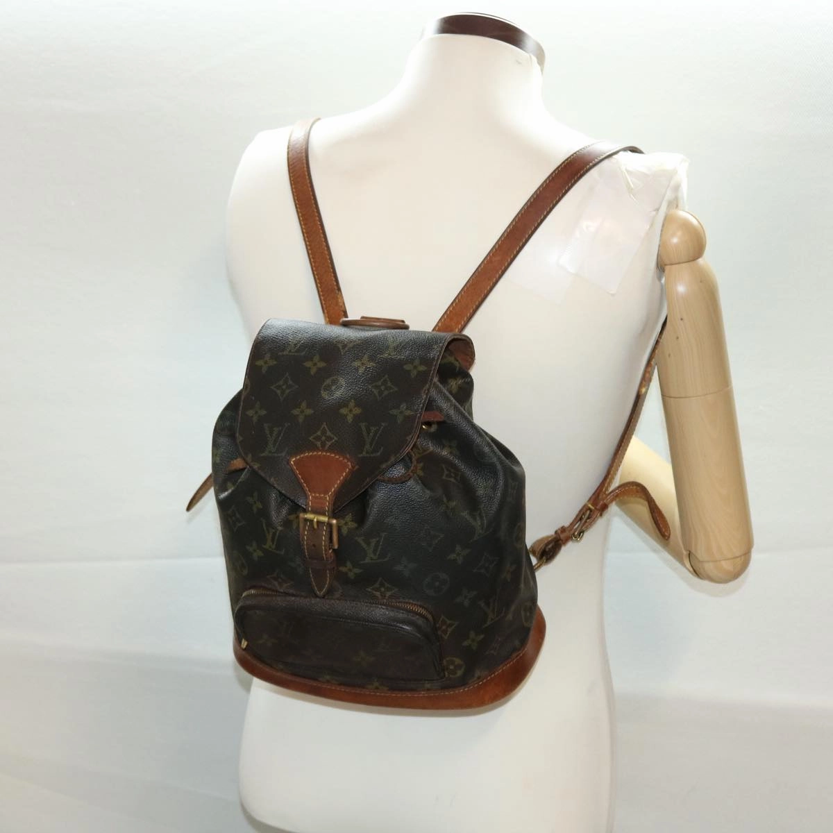 LOUIS VUITTON Monogram Montsouris MM Backpack M51136 LV bs4942
