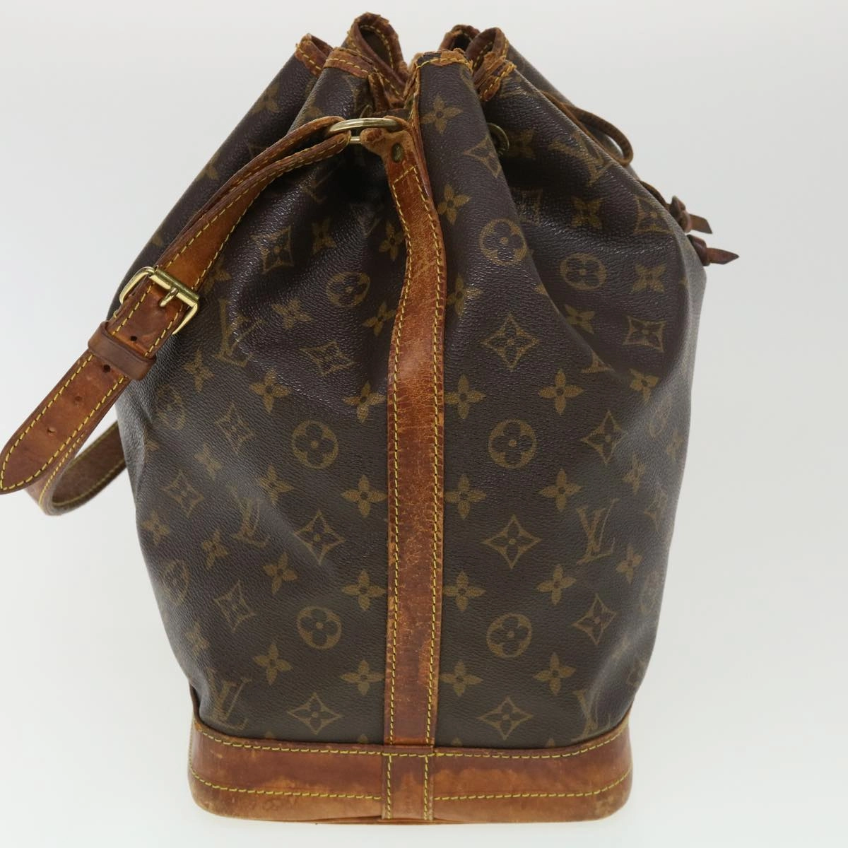 LOUIS VUITTON Monogram Noe Shoulder Bag M42224 LV 39084
