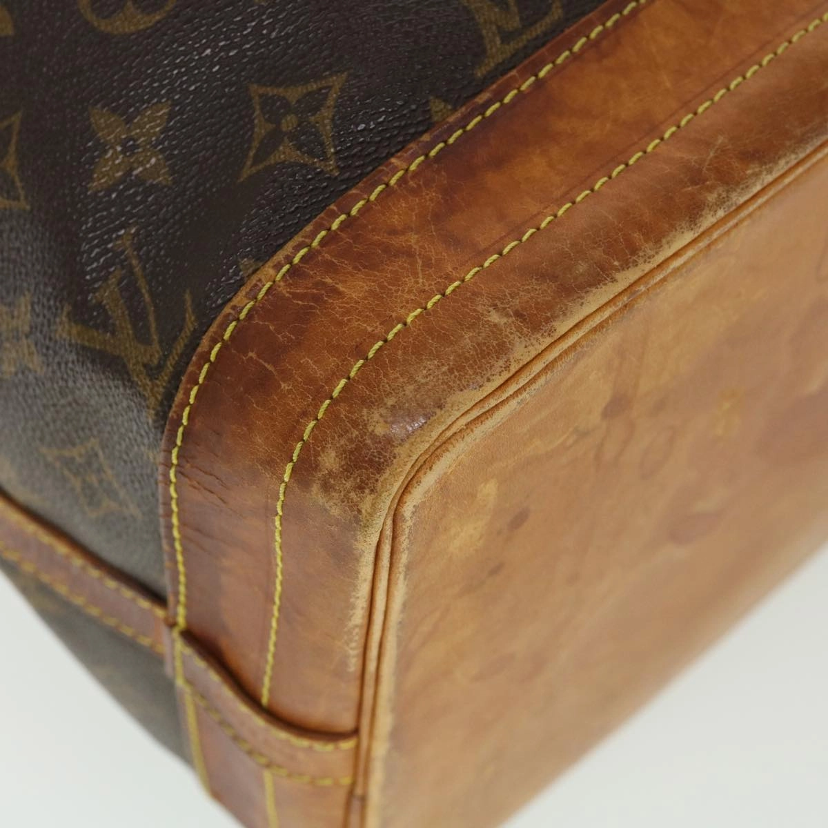 LOUIS VUITTON Monogram Noe Shoulder Bag M42224 LV 39084