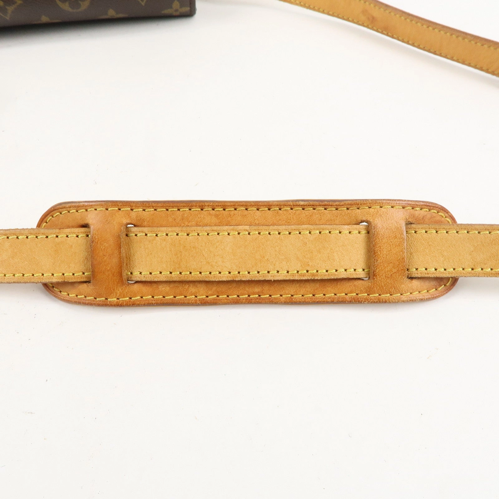 Louis Vuitton Monogram Saint Cloud GM Shoulder Bag Brown M51242