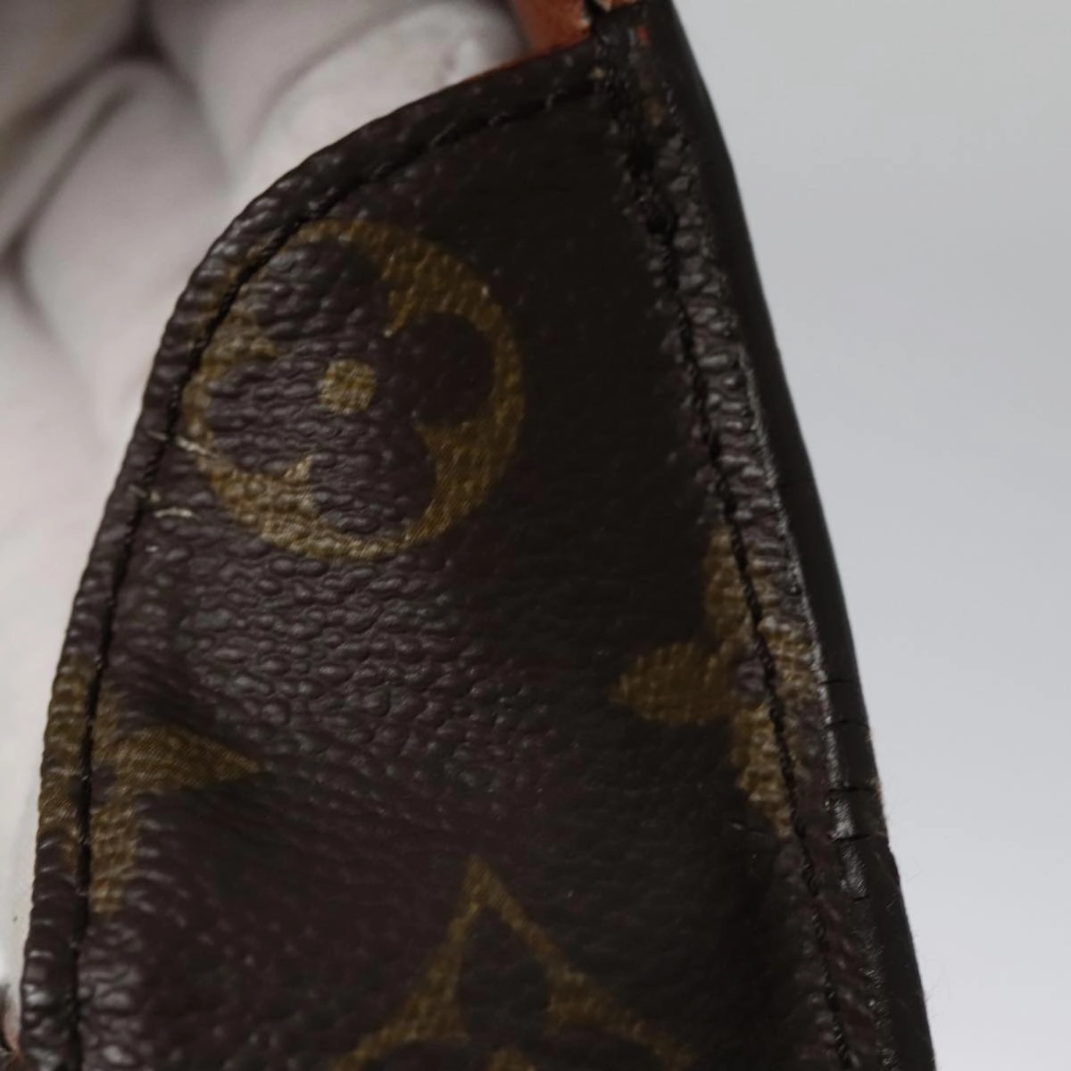 LOUIS VUITTON Monogram Saint Cloud MM Shoulder Bag M51243 LV 107135
