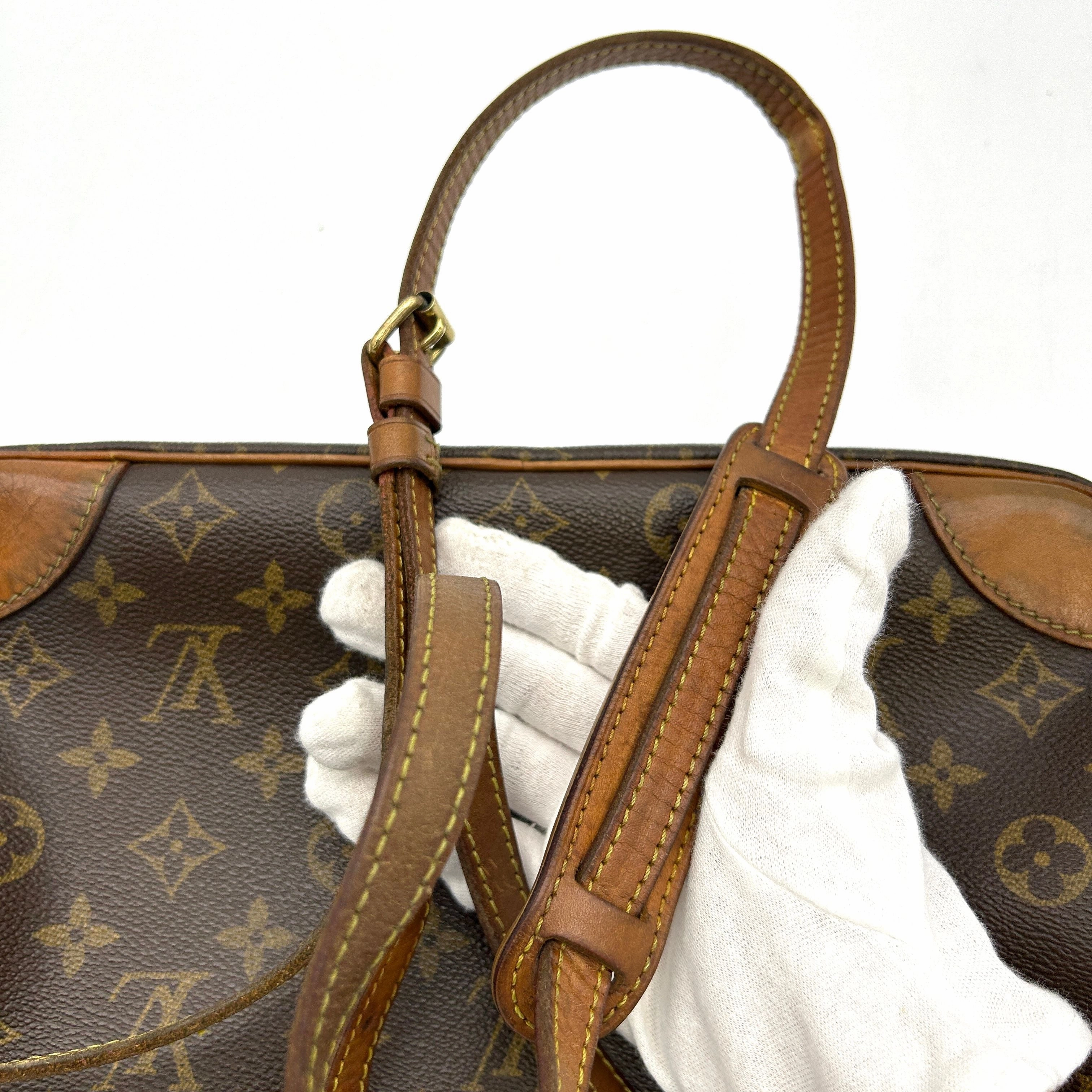LOUIS VUITTON Monogram Trocadero 30 Shoulder Bag CNbwz10256