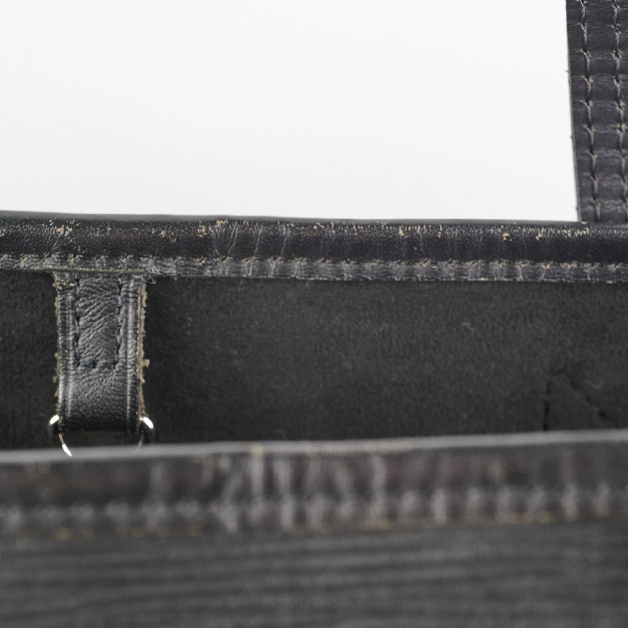 Louis Vuitton Neverfull MM Epi Black