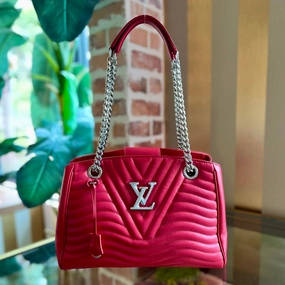 LOUIS VUITTON New Wave Red Leather Chain Tote Bag