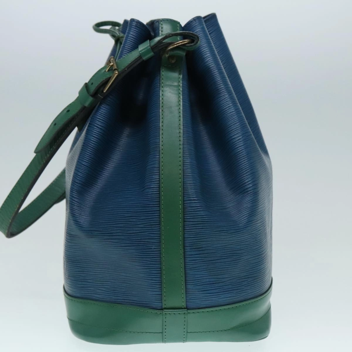 Louis Vuitton No Blue Leather Shoulder Bag