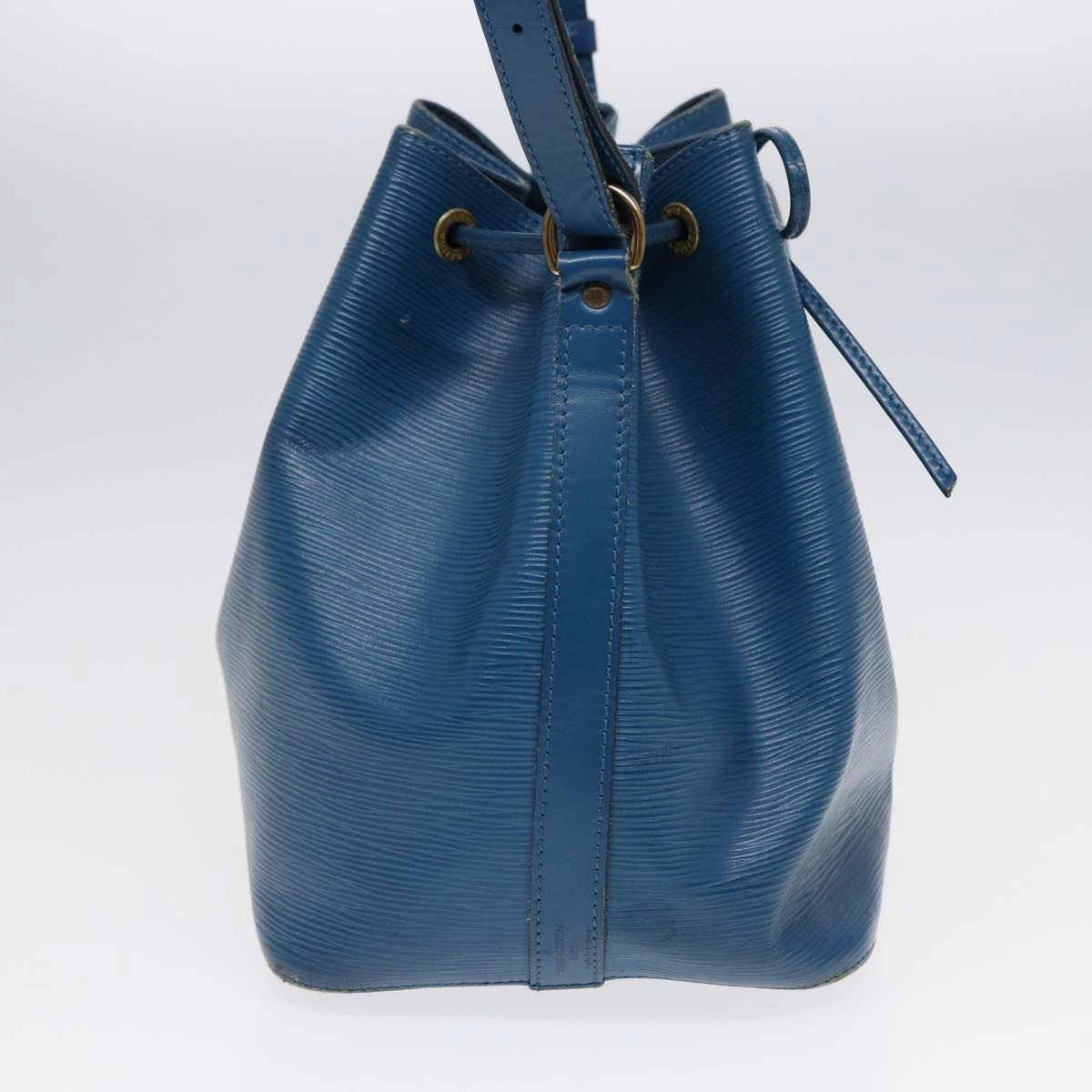 Louis Vuitton Noe Blue Leather Shoulder Bag
