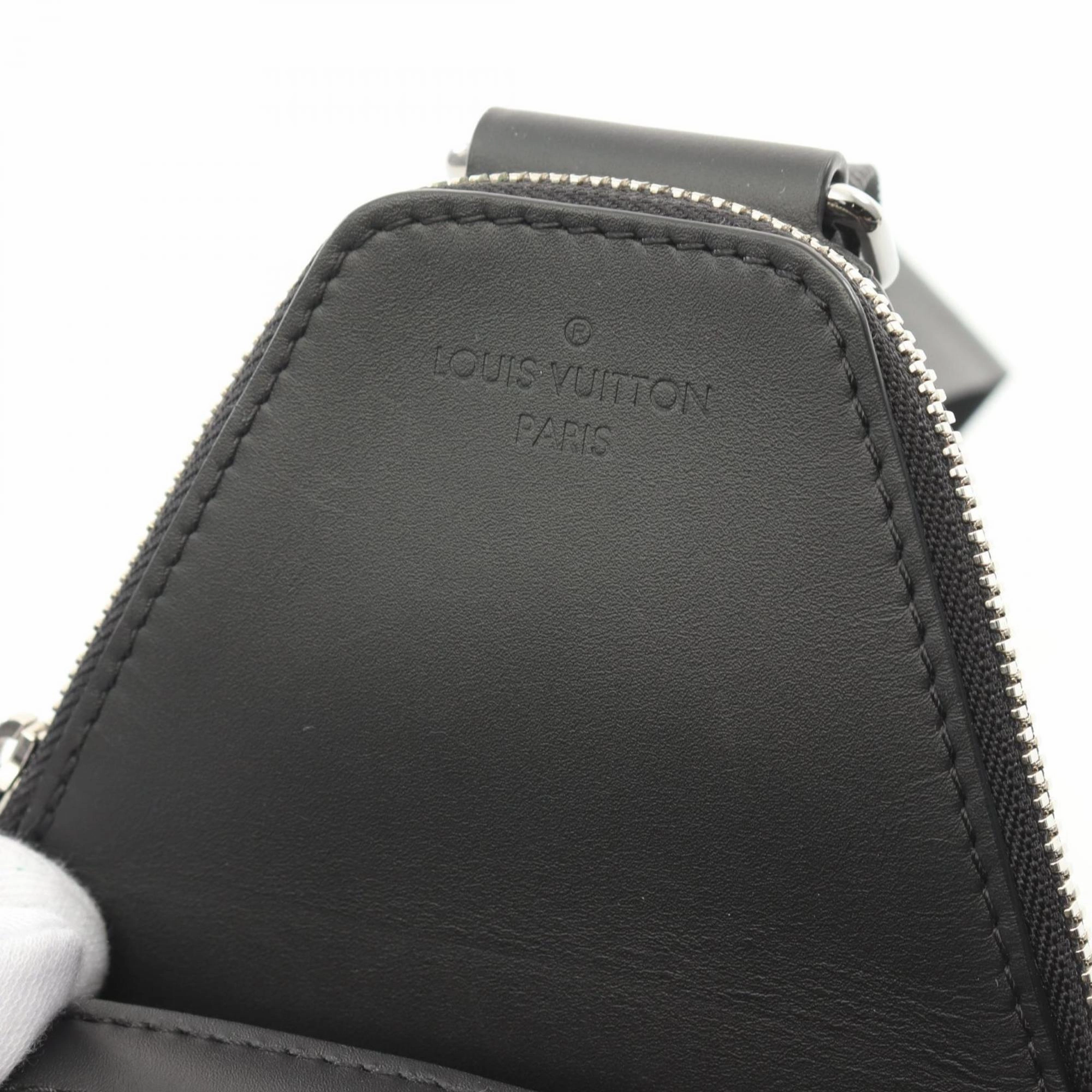 Louis Vuitton Noir Damier Infini Fanny Pack (Pre-Owned)