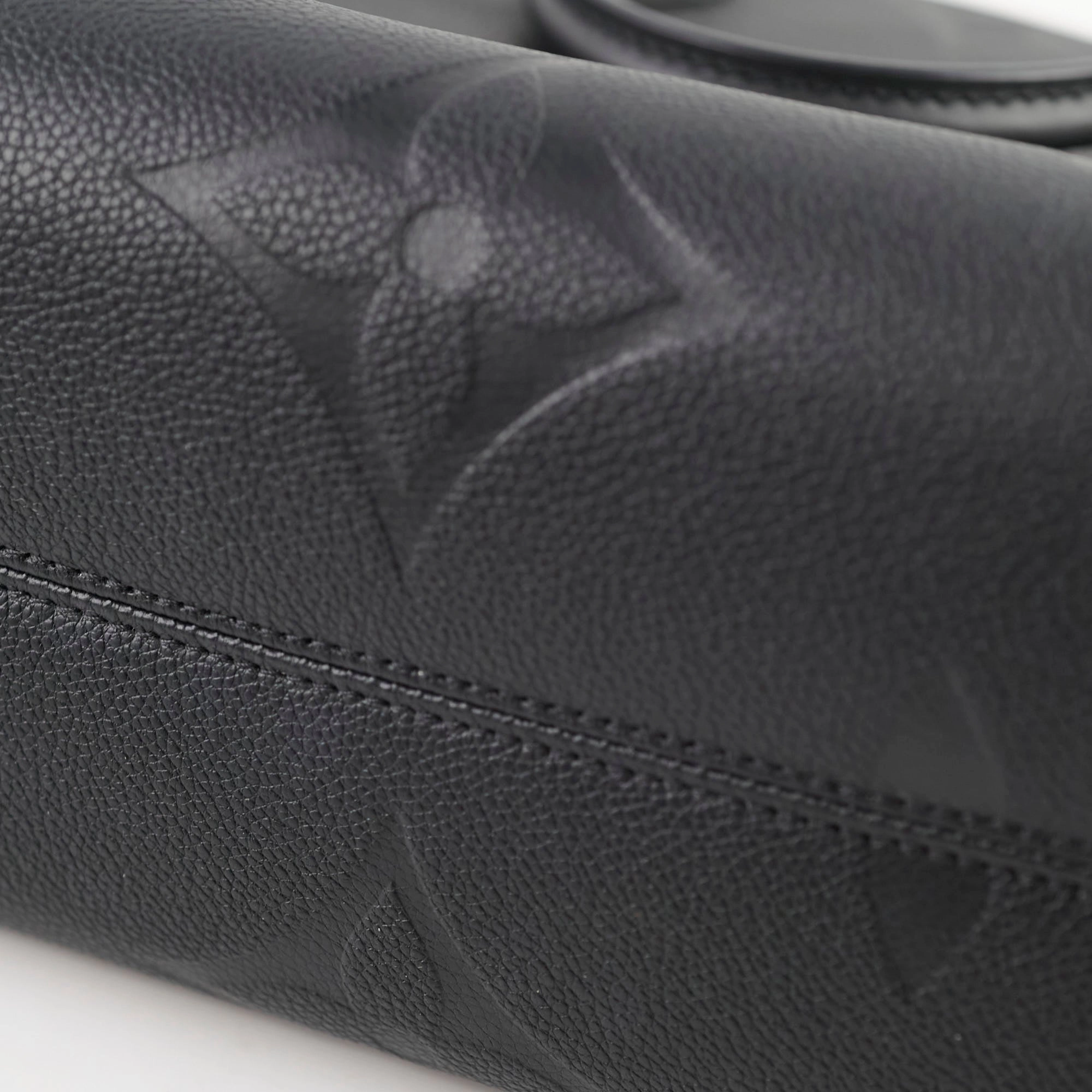 Louis Vuitton On The Go MM Black Empreinte