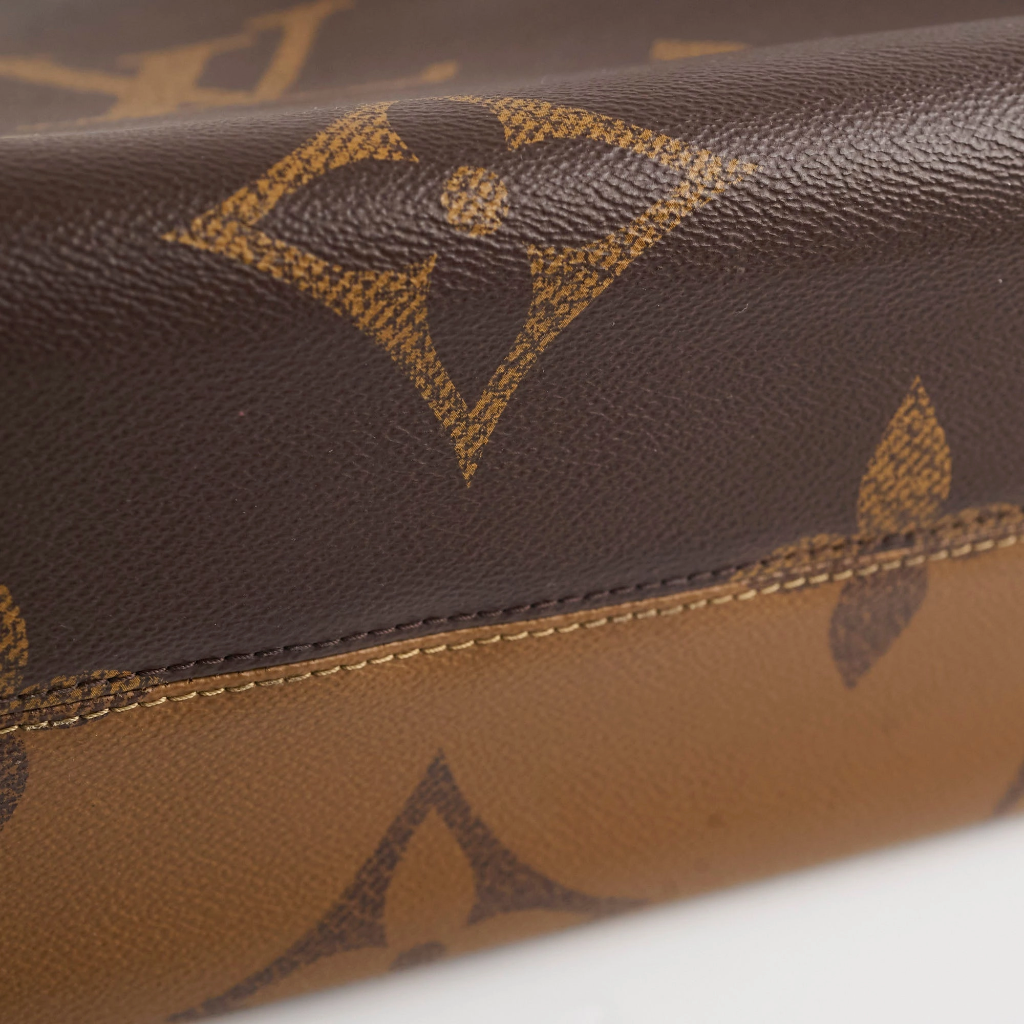 Louis Vuitton On The  Go MM Monogram