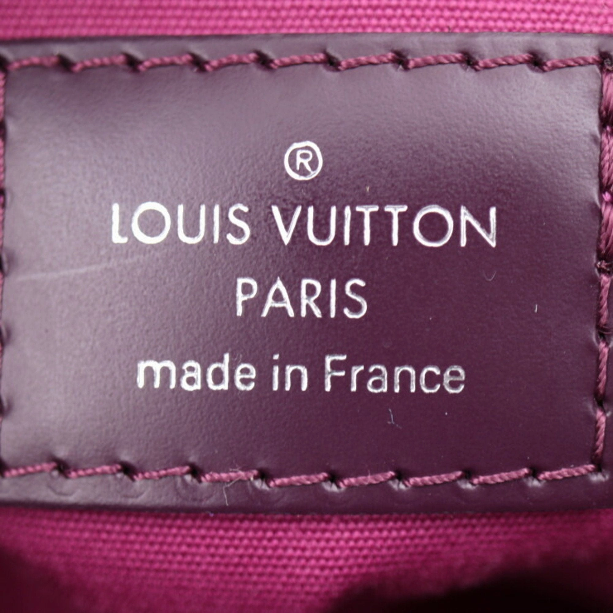 Louis Vuitton Passy Leather Handbag (Pre-Owned)