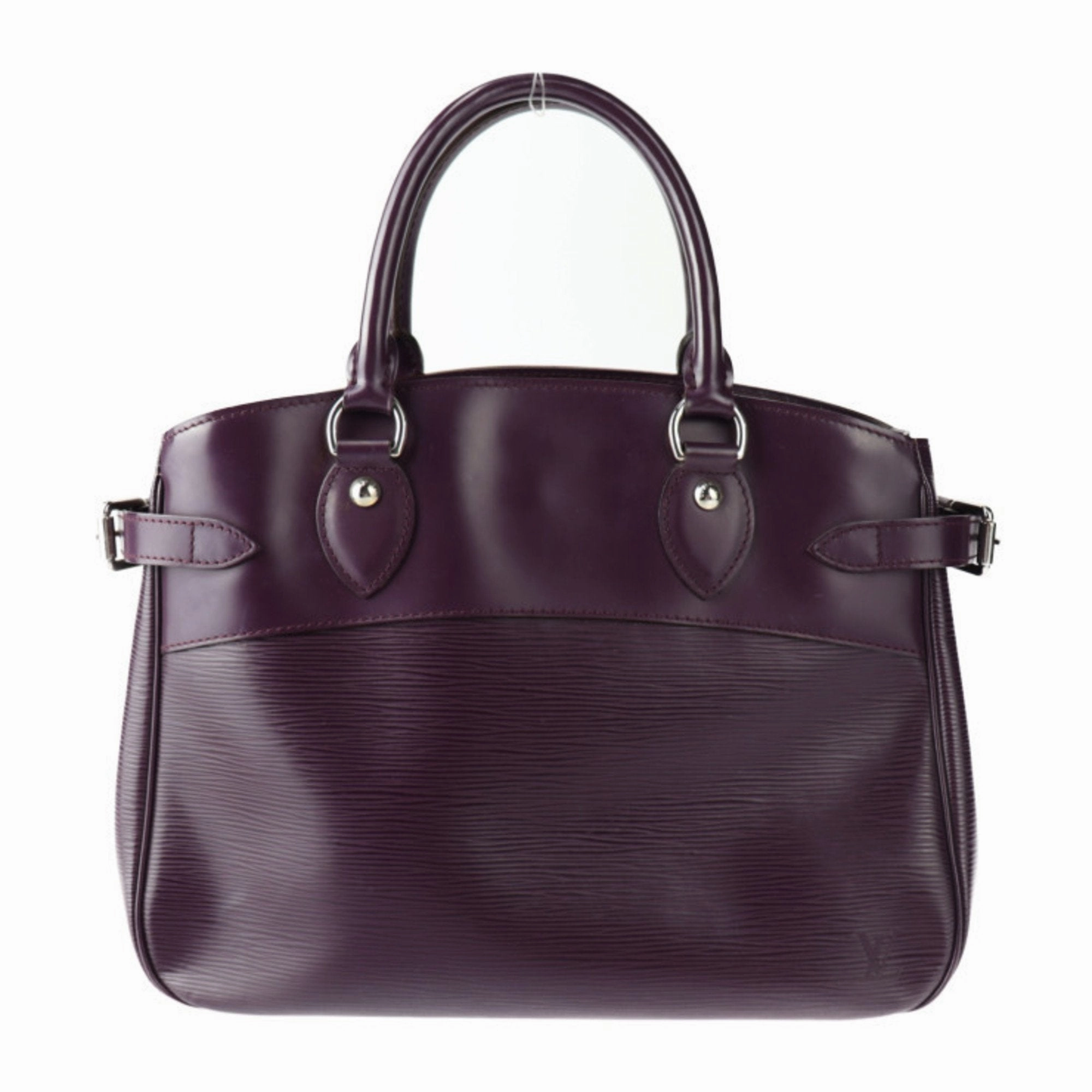 Louis Vuitton Passy Leather Handbag (Pre-Owned)