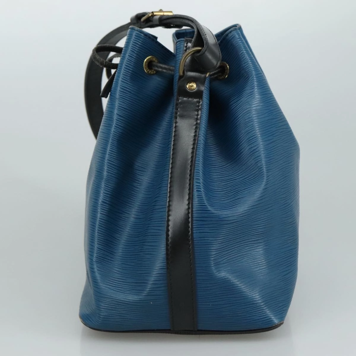 Louis Vuitton Petit No Blue Leather Shoulder Bag