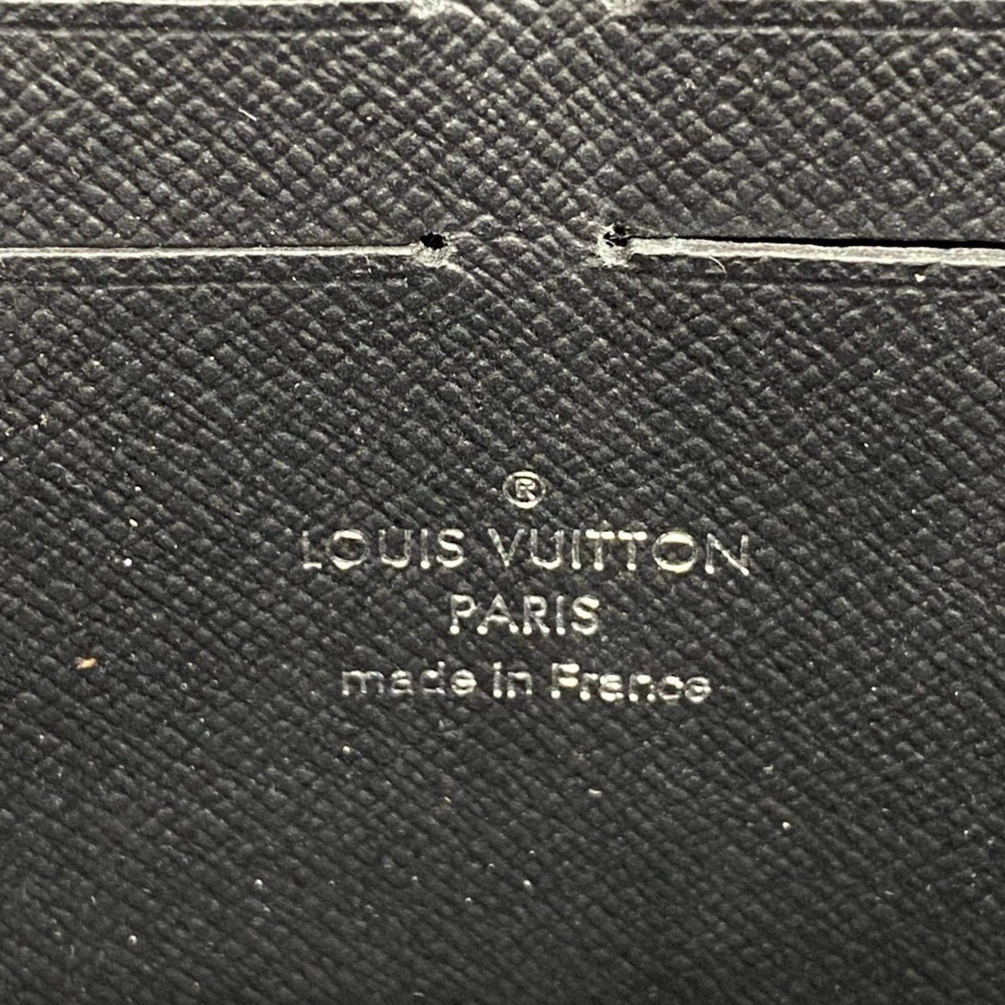 Louis Vuitton Shoulder Bag (Pre-Owned)