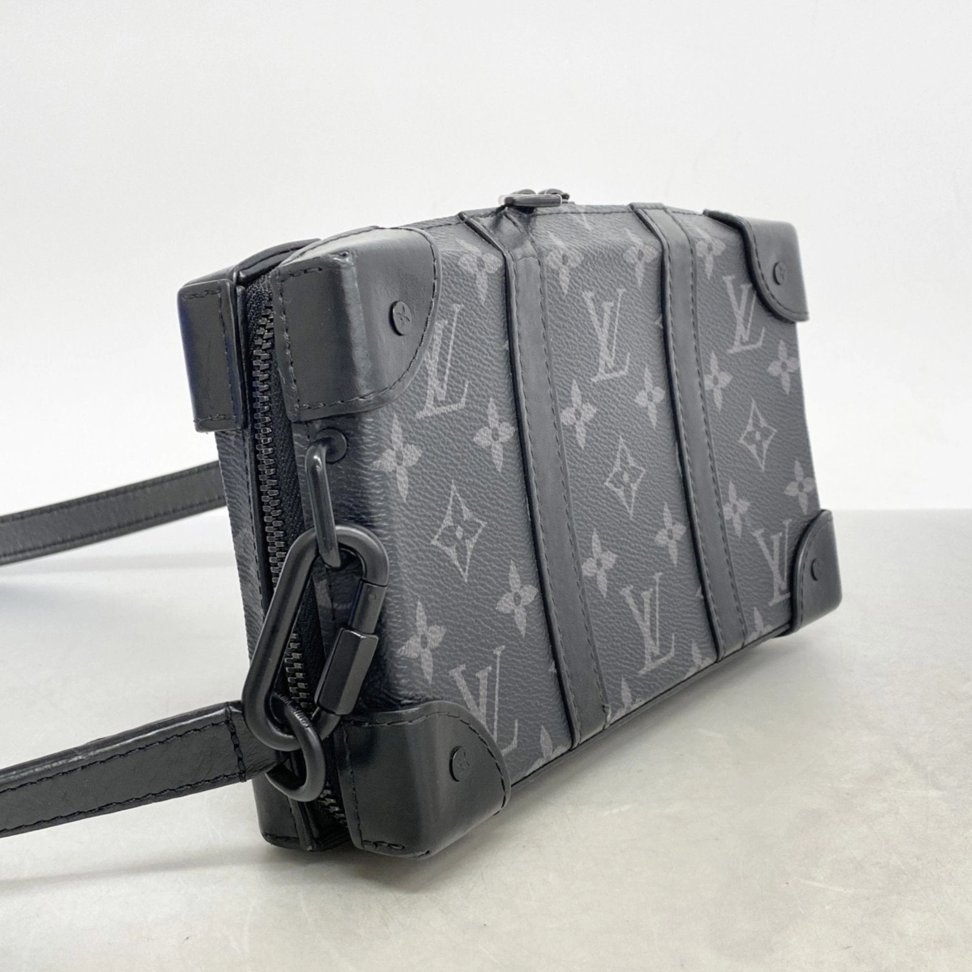 Louis Vuitton Shoulder Bag (Pre-Owned)