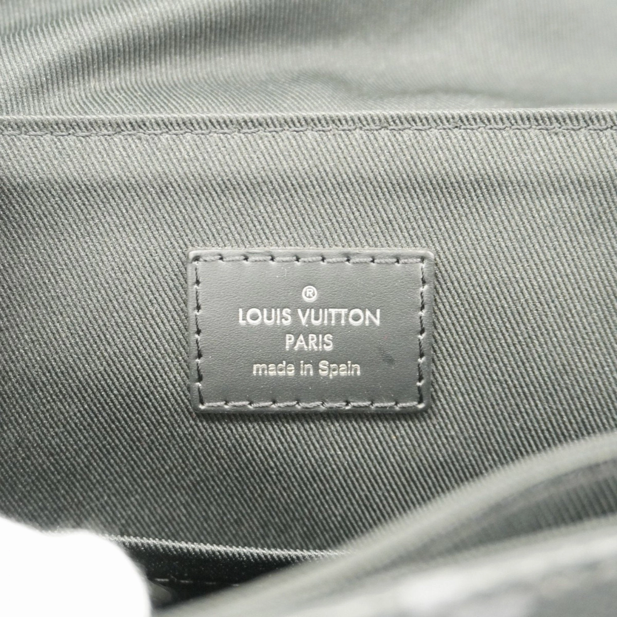 Louis Vuitton Shoulder Bag (Pre-Owned)