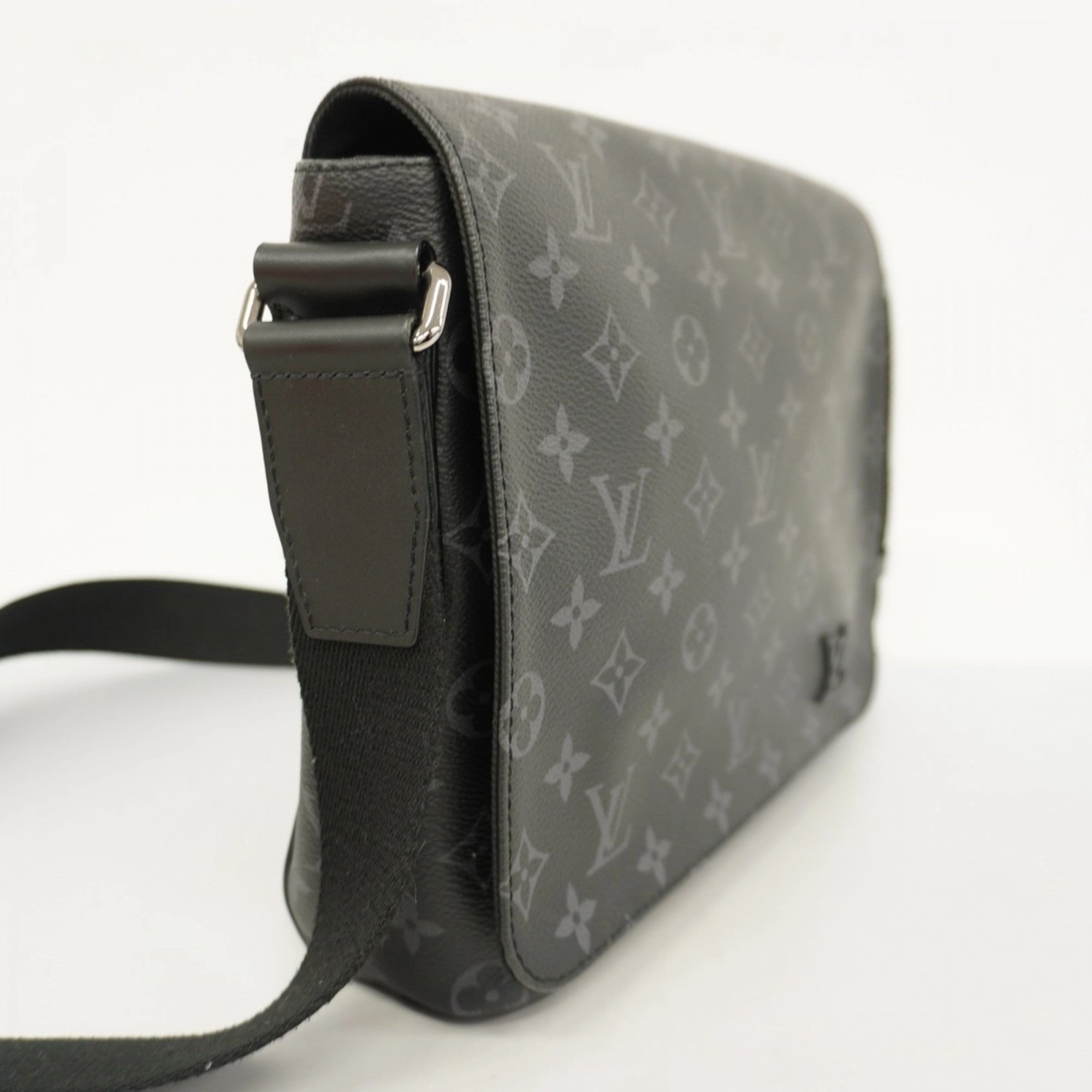 Louis Vuitton Shoulder Bag (Pre-Owned)