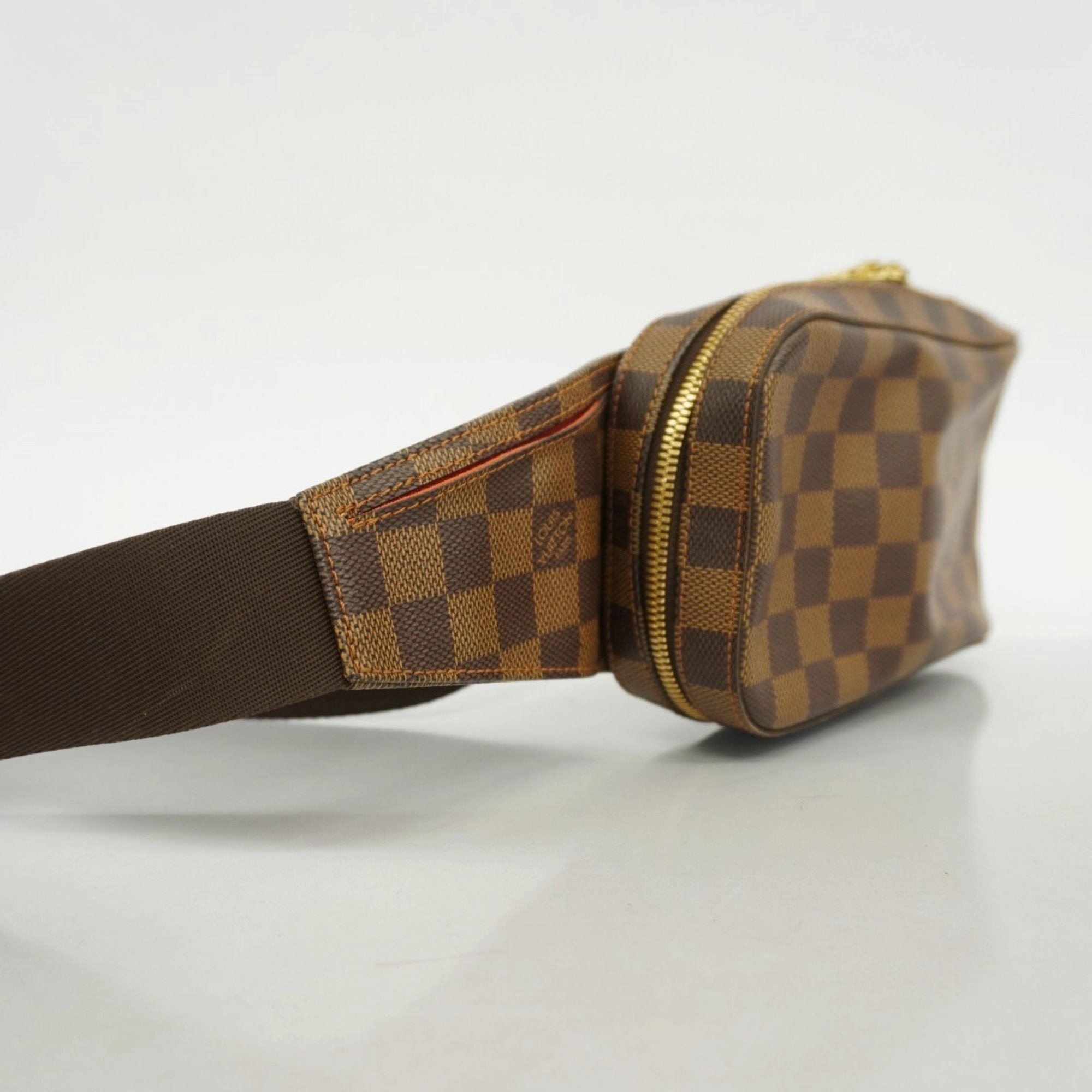 Louis Vuitton Sling Bag (Pre-Owned)