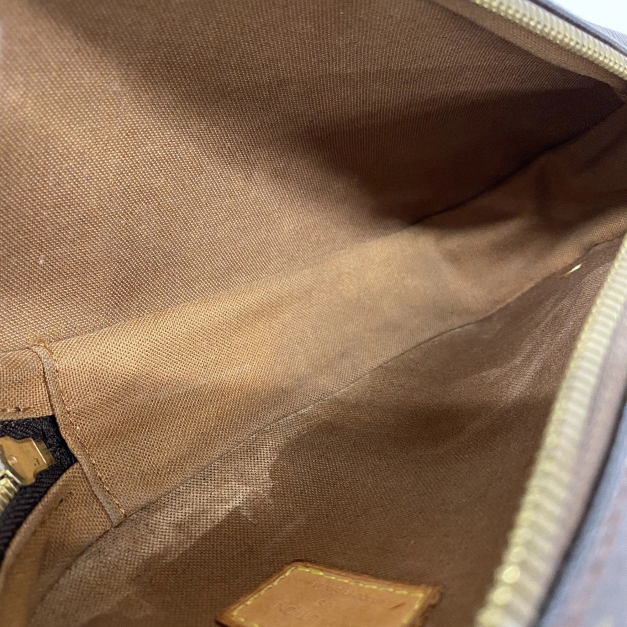 Louis Vuitton Sling Bag (Pre-Owned)