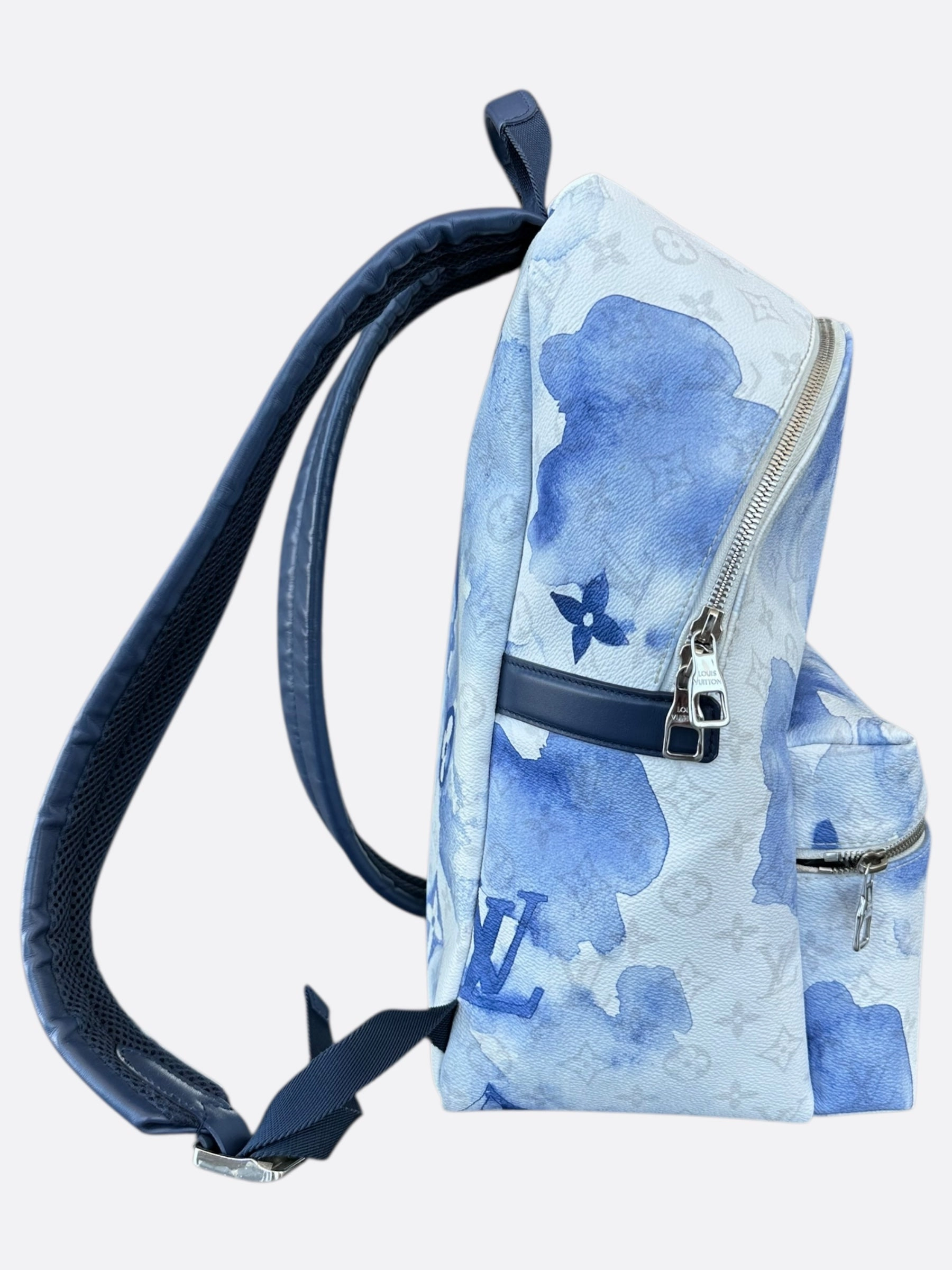 Louis Vuitton White & Blue Watercolor Monogram Discovery Backpack