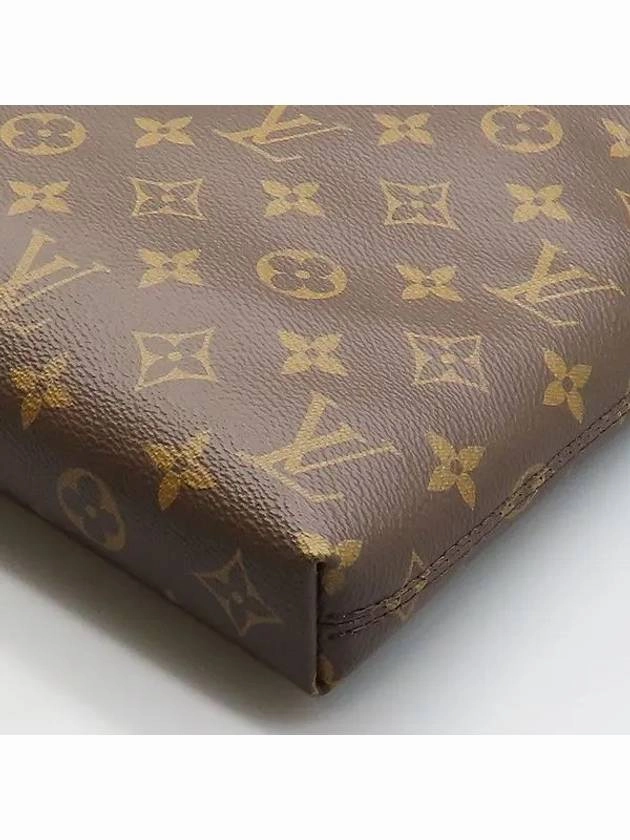 M45199 shoulder bag