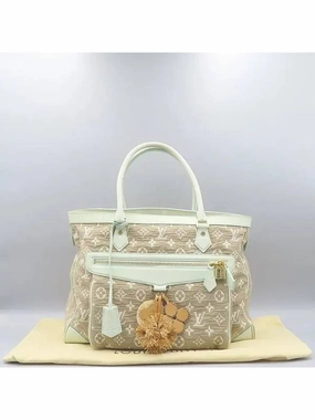 M93498 shoulder bag