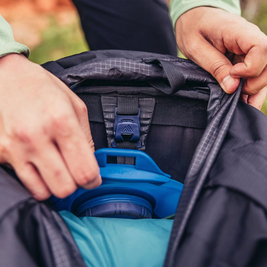 Men's Stout 70 Backpack
