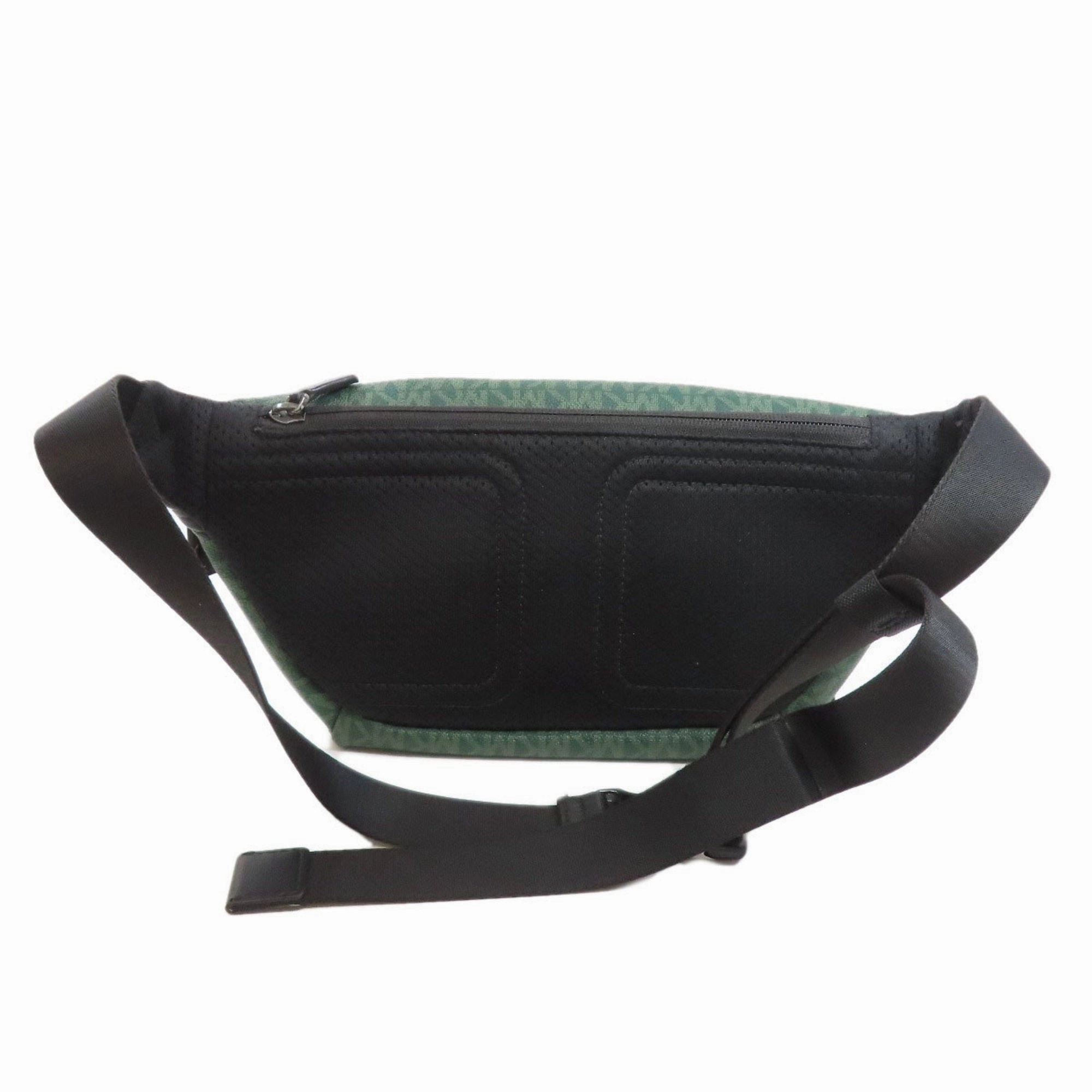 Michael Kors    Pvc Fanny Pack (Pre-Owned)