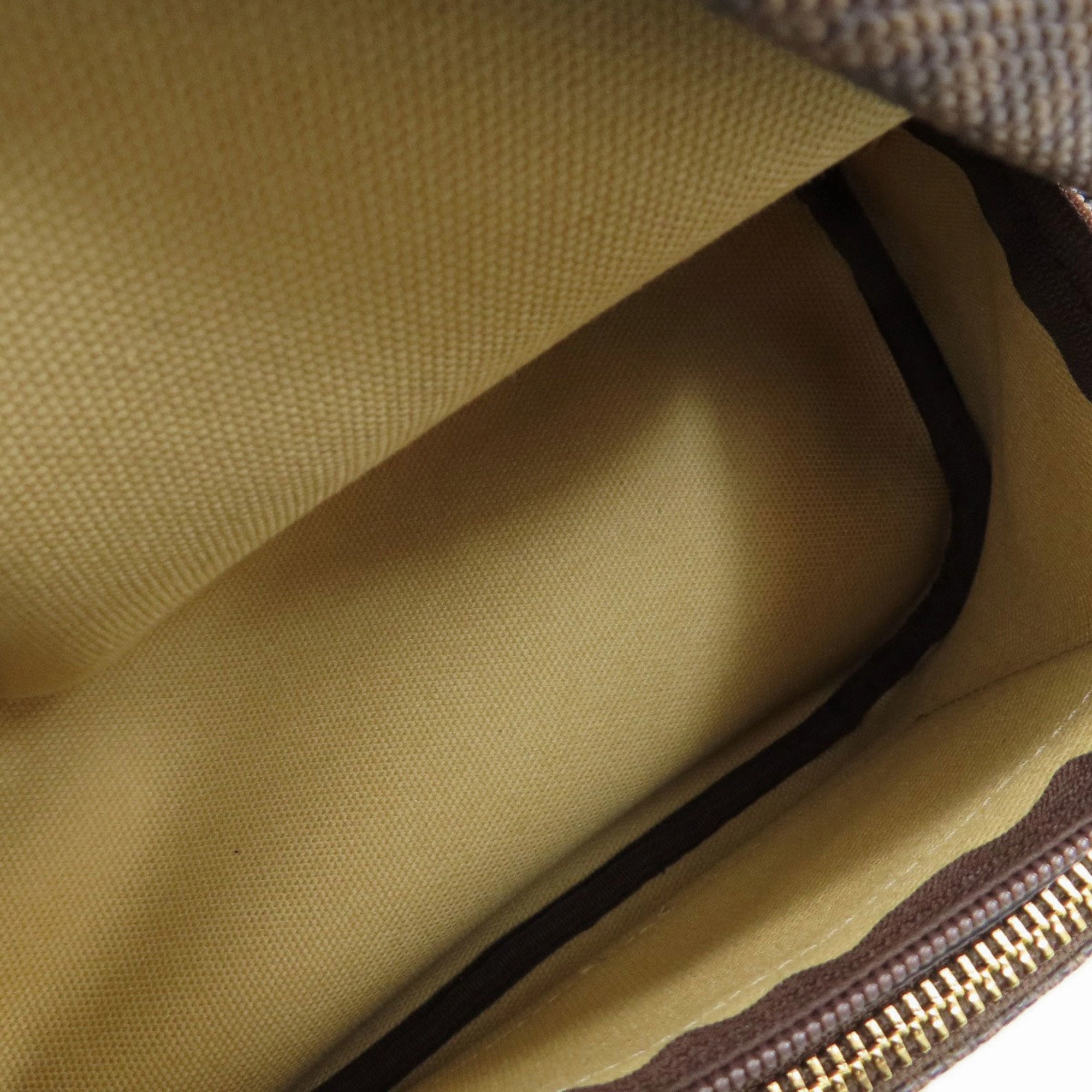 Michael Kors Pvc Sling Bag (Pre-Owned)