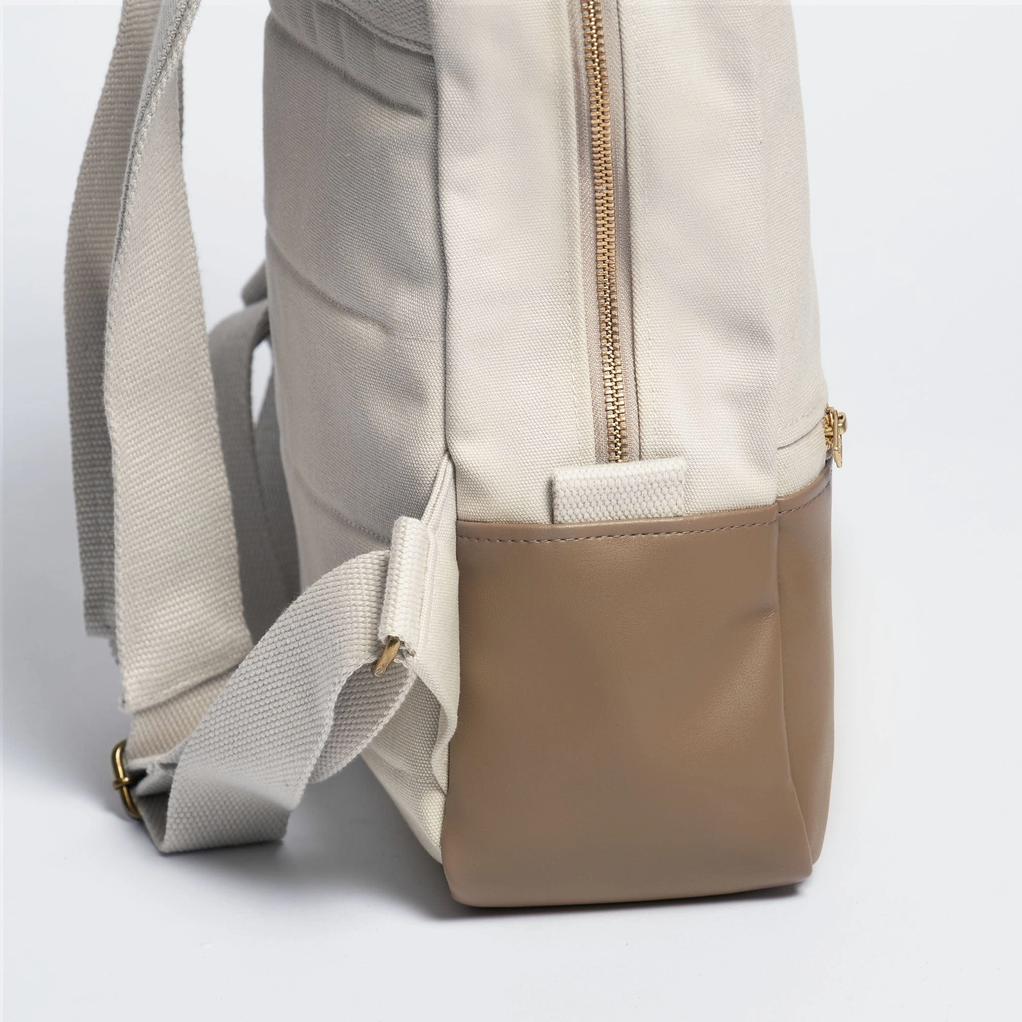 Natural Cotton Canvas Two-Tone Daypack | Sand & Mocha