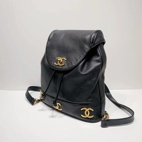 No.2940-Chanel Vintage Caviar Triple CC Backpack