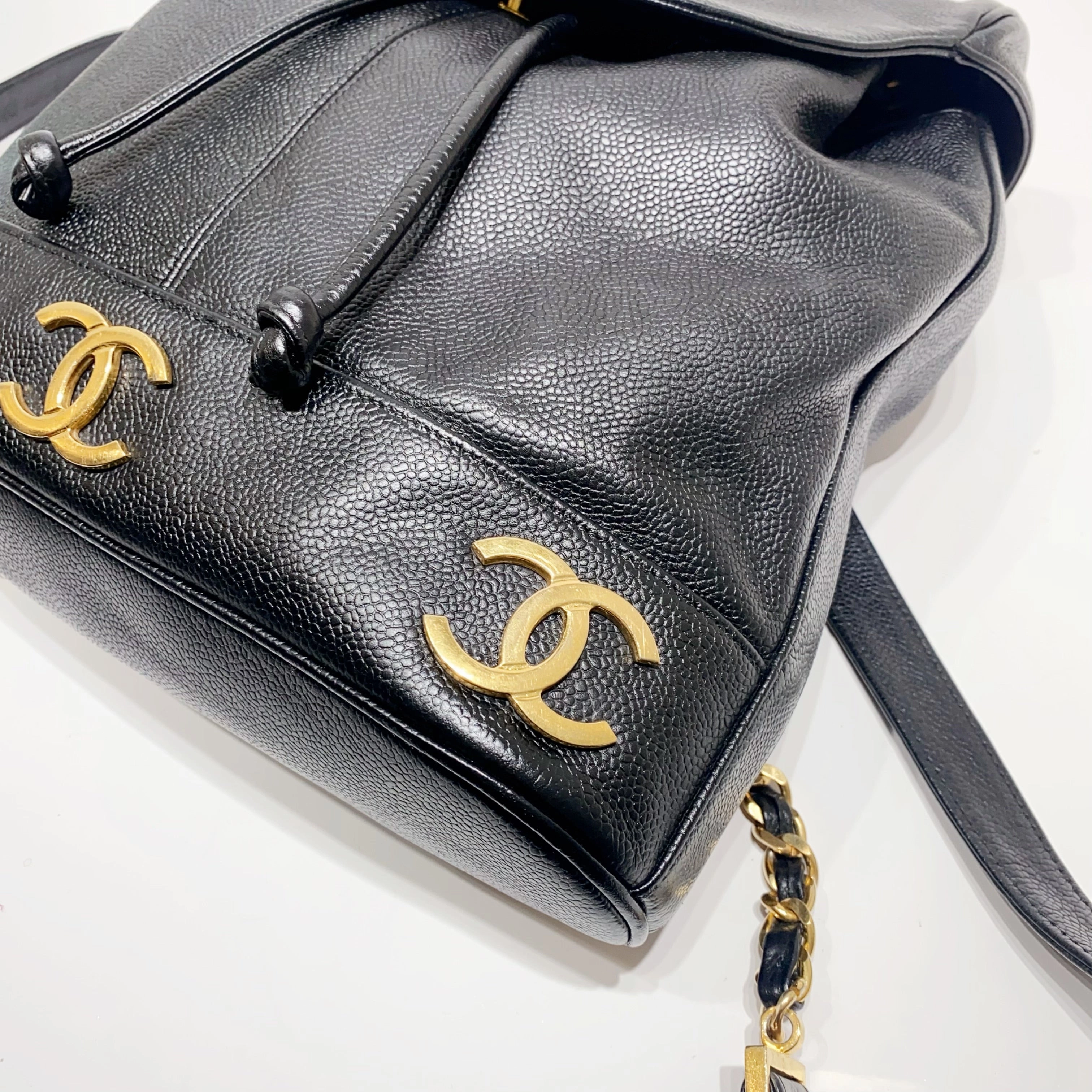No.2940-Chanel Vintage Caviar Triple CC Backpack