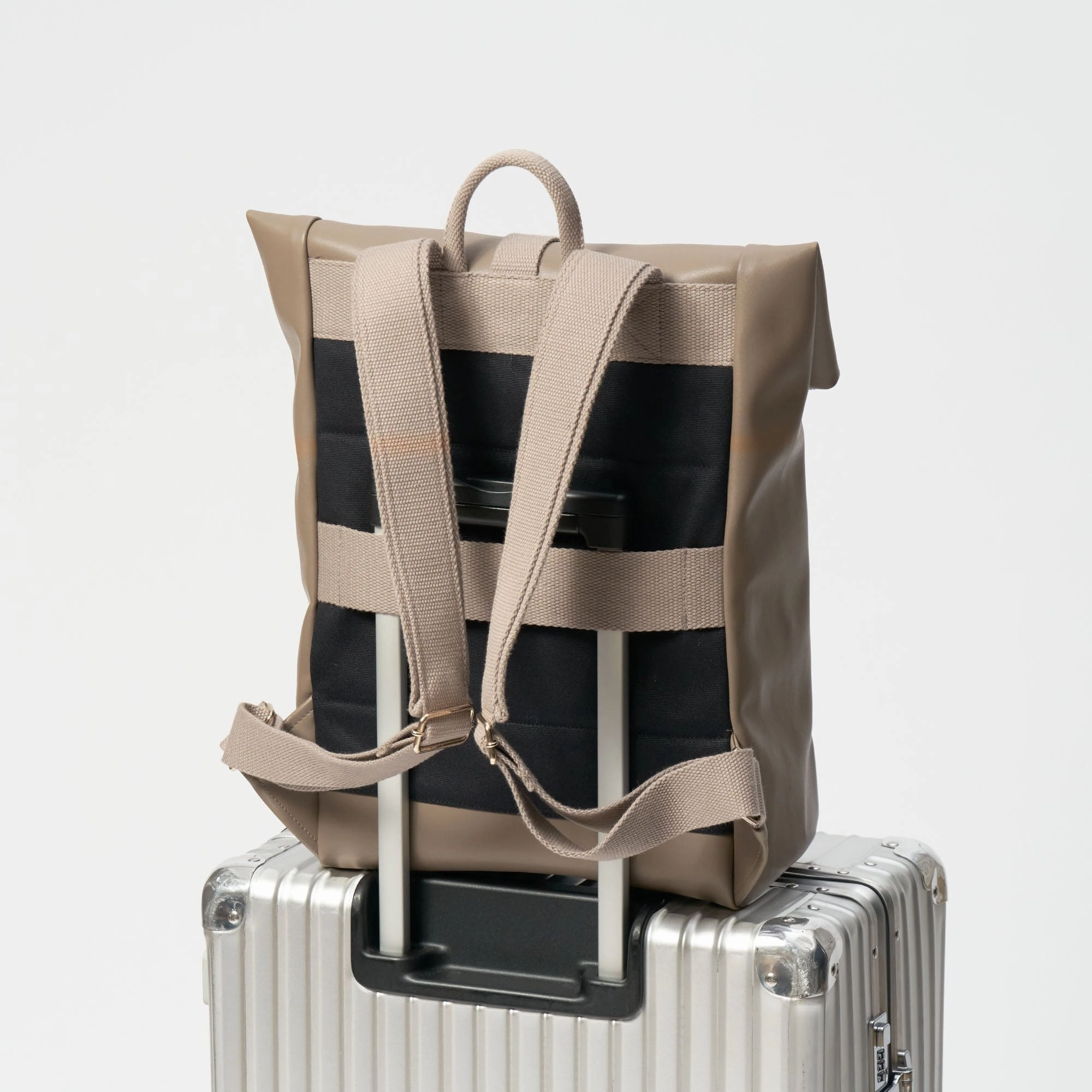 Oleatex Vegan Olive Leather Foldtop Backpack | Mocha Brown