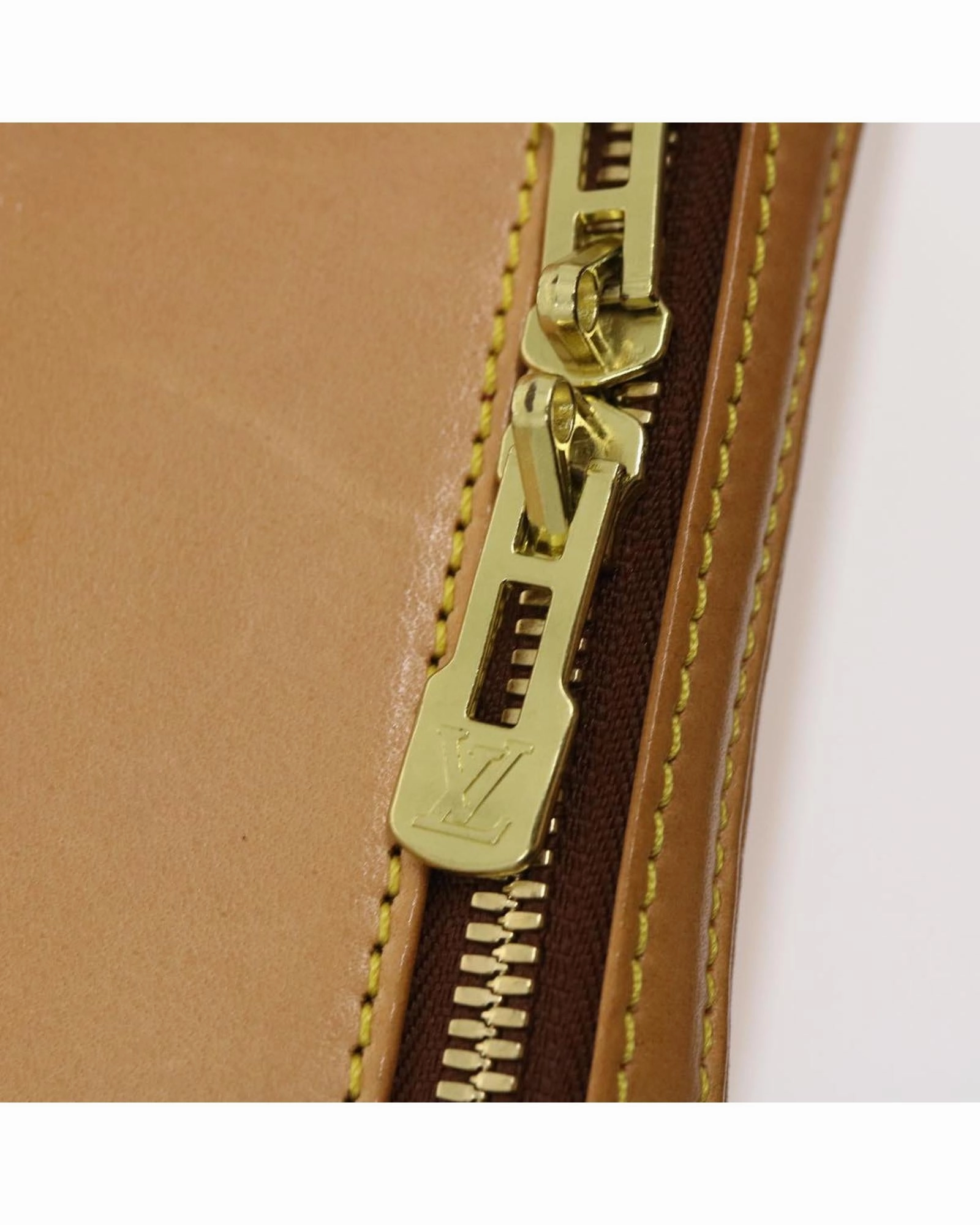 Pochette Copain Leather Shoulder Bag