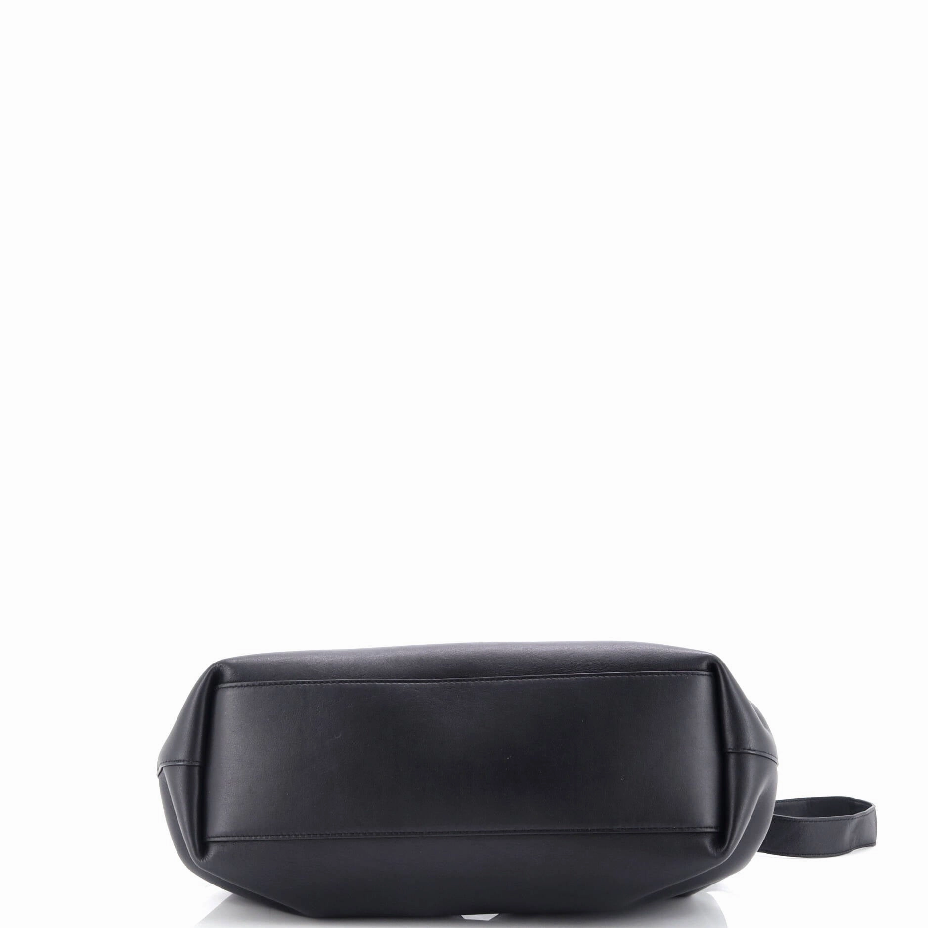 Point Shoulder Bag Leather Medium