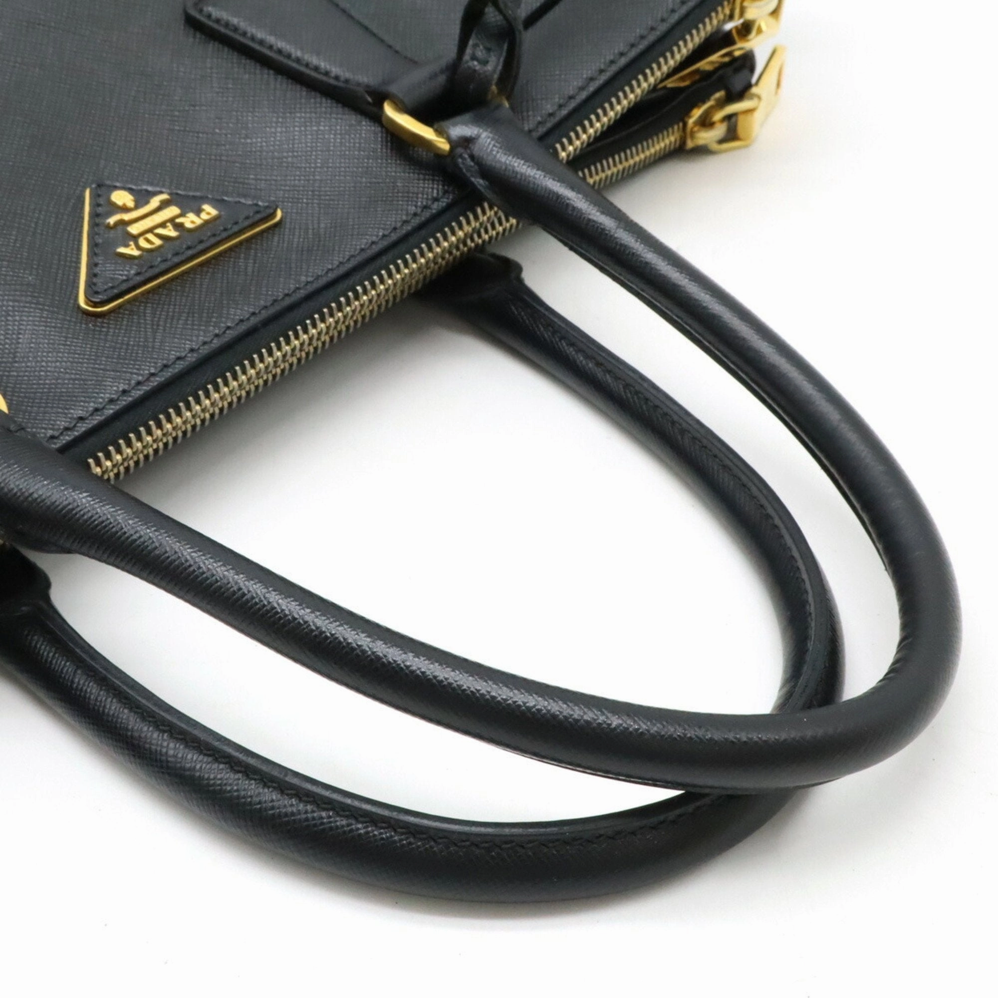Prada  Leather Handbag Tote Bag (Pre-Owned)