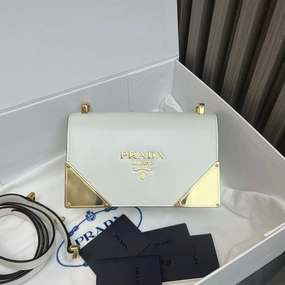 Prada shoulder bag 13161076