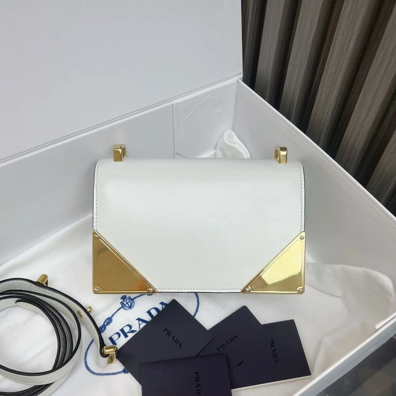 Prada shoulder bag 13161076