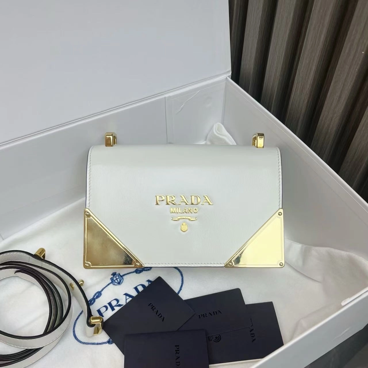 Prada shoulder bag 13161076