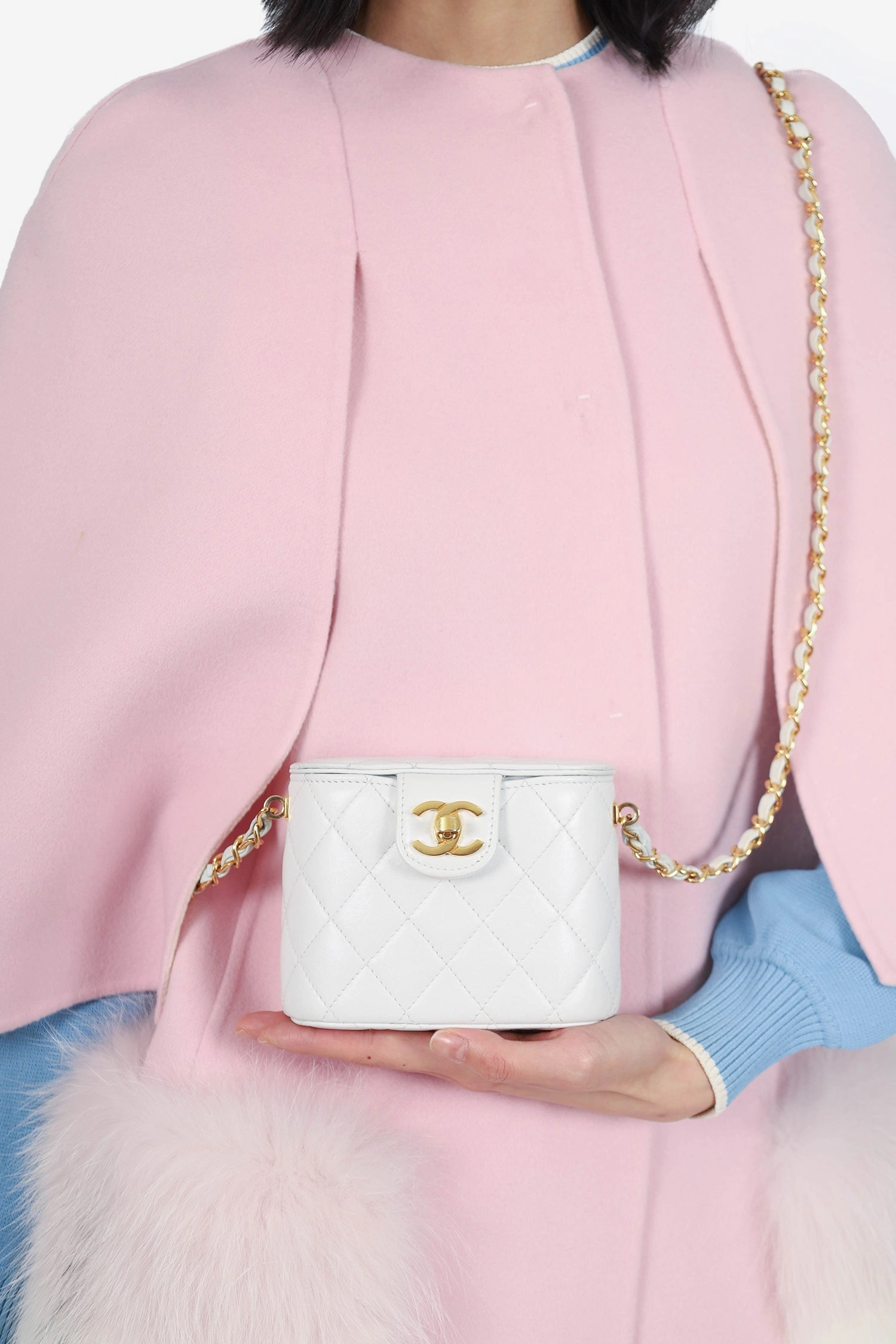 Pre-Loved Chanel Vintage 1991-94 White Quilted Lambskin Vanity Case