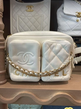 Preloved Chanel BMZ White Leather Shoulder Bag