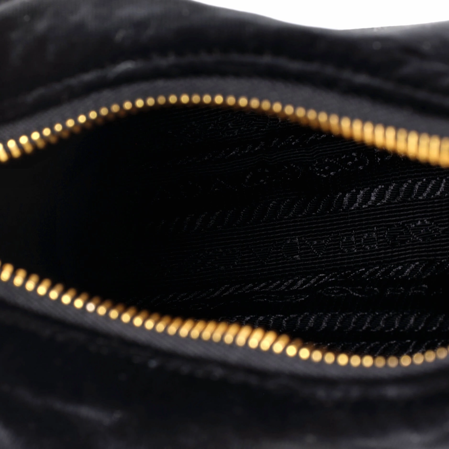 Re-Edition Shoulder Bag Velvet Mini