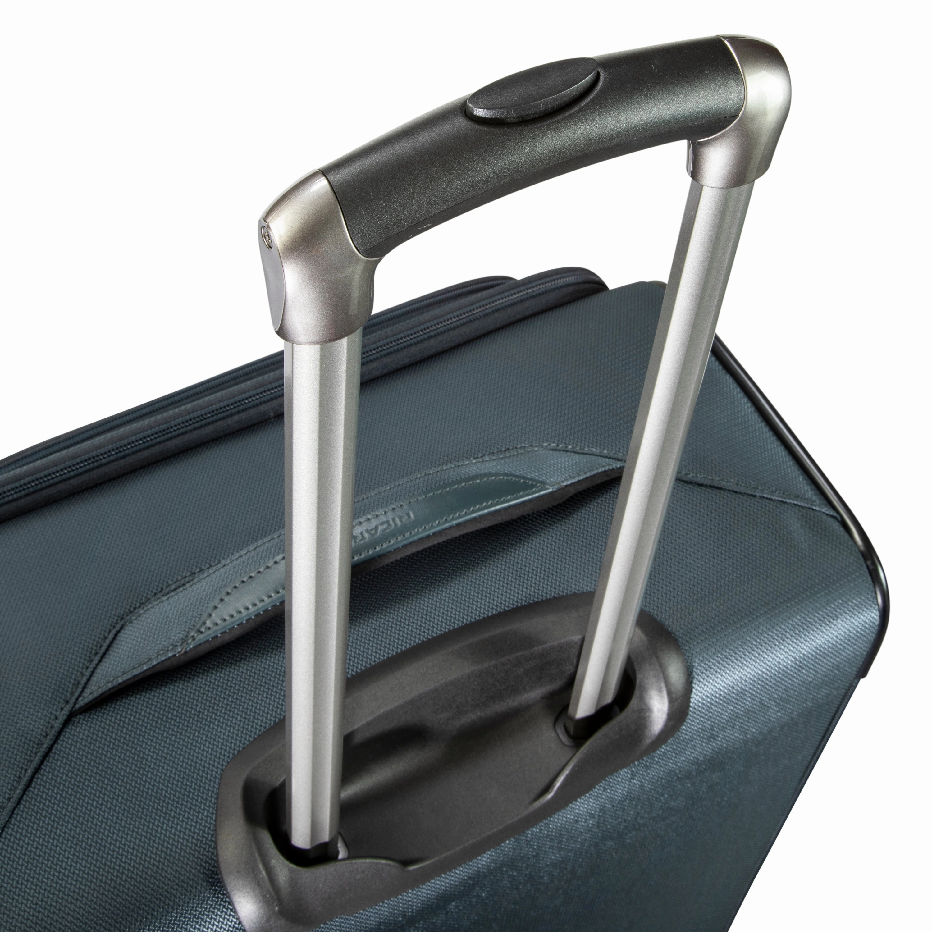 Ricardo Beverly Hills Avalon 21" Carry-On Spinner Luggage