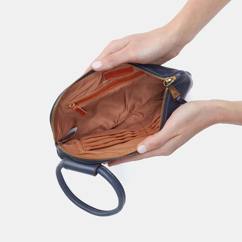 Sable Wristlet Blue Stone