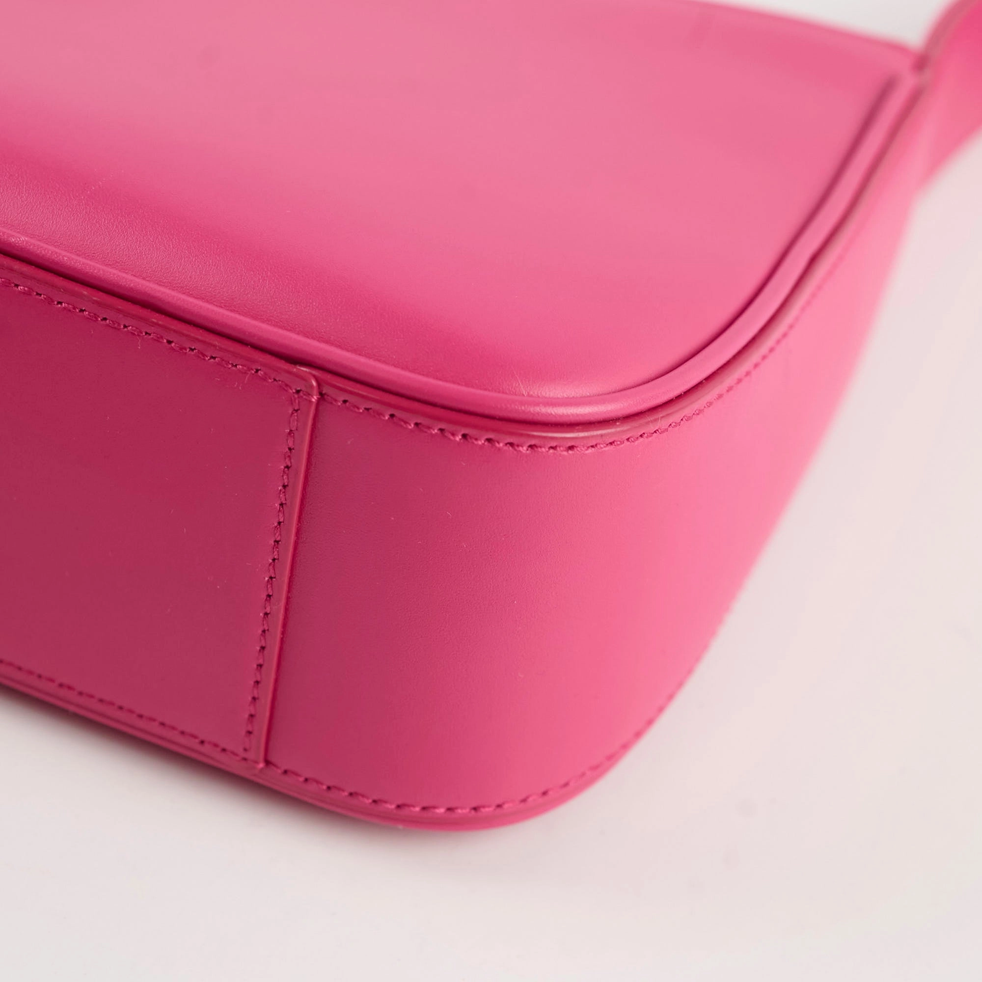 Saint Laurent Le 5 A 7 Shoulder Hobo Bag