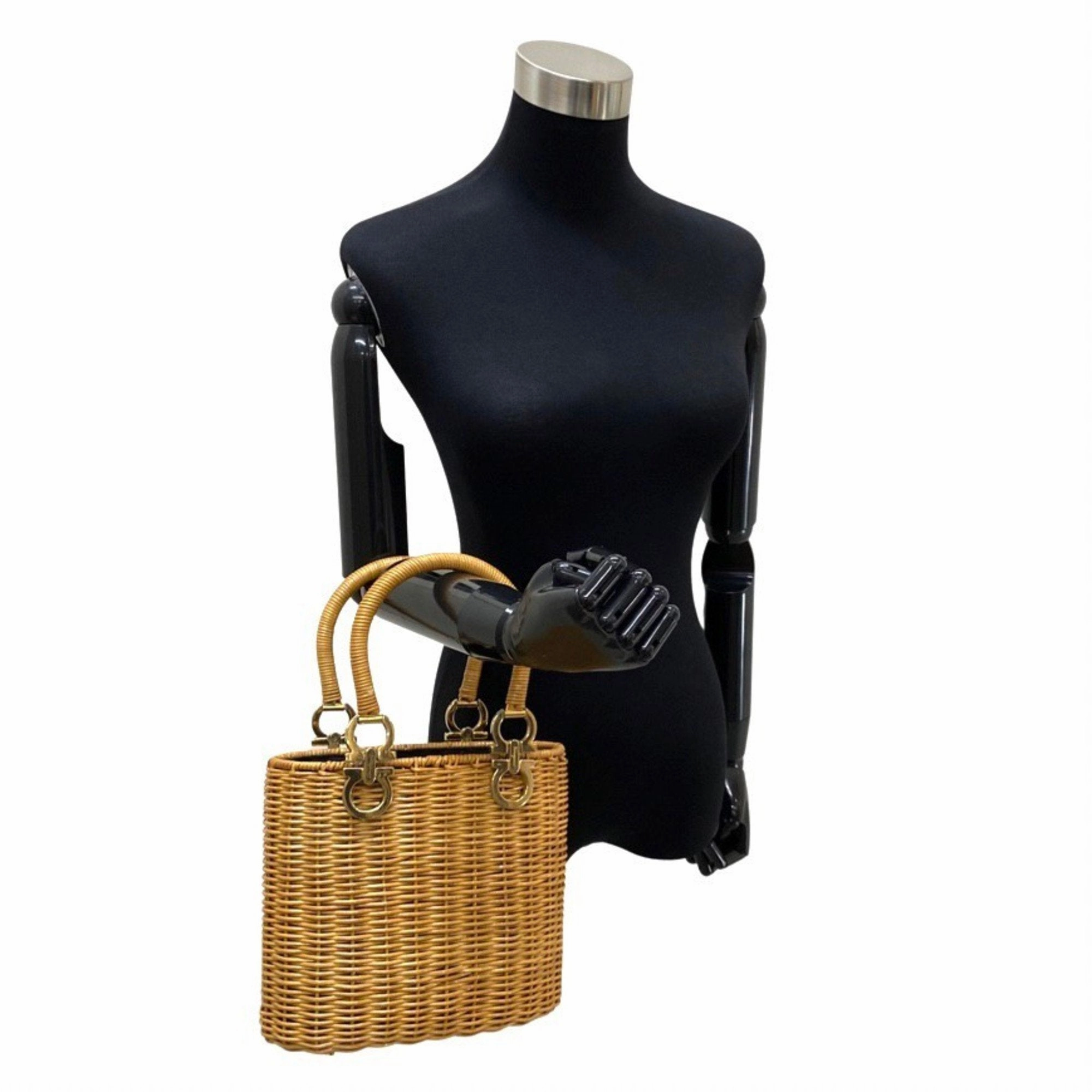 Salvatore Ferragamo Gancini Leather Handbag (Pre-Owned)