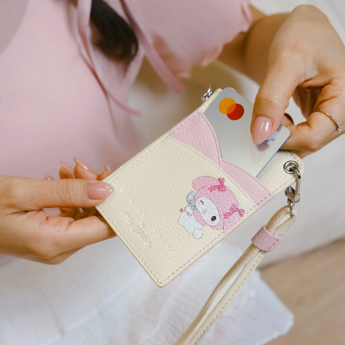 Samuel Ashley x Sanrio characters Leather ID Badge Holder