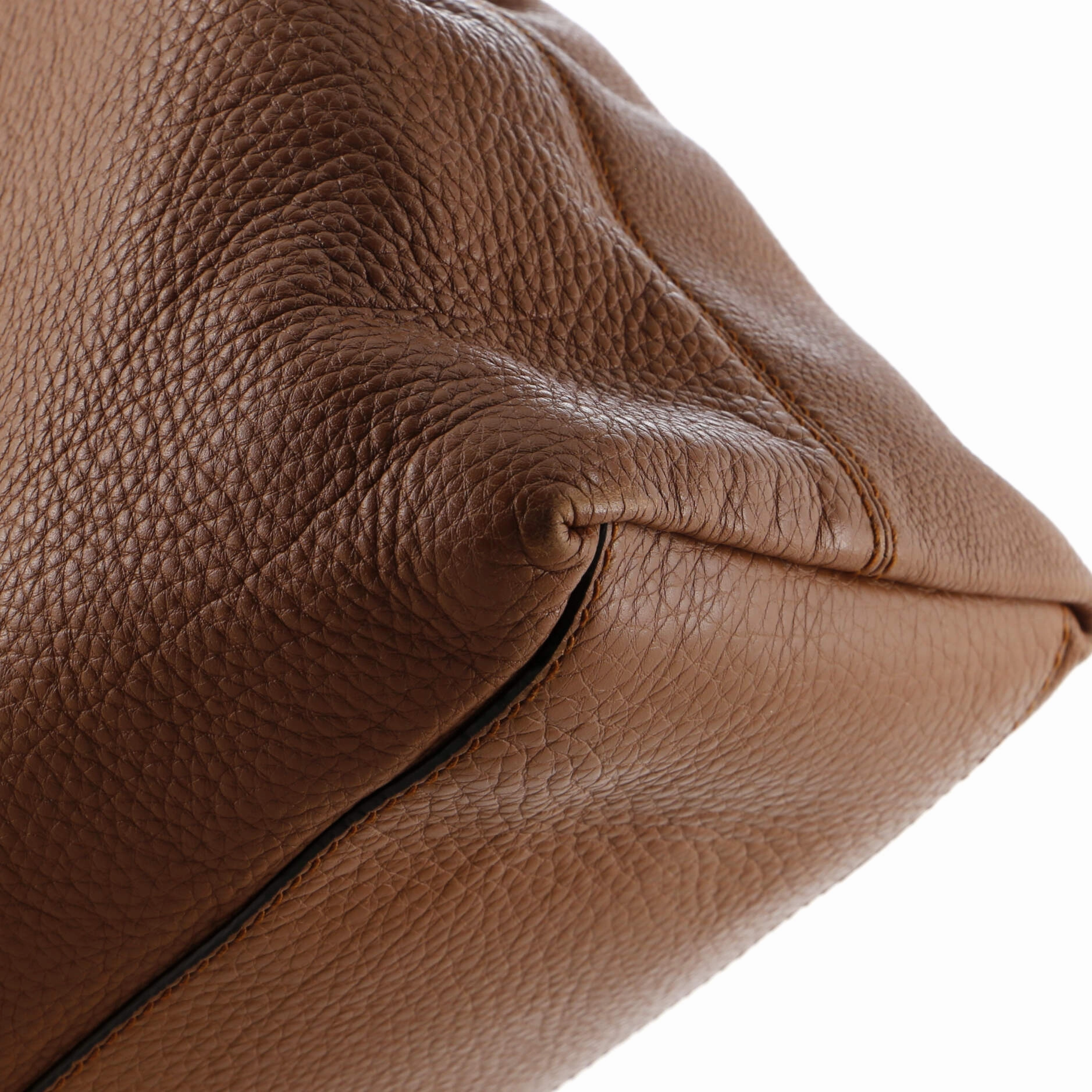 Soho Chain Strap Shoulder Bag Leather Medium