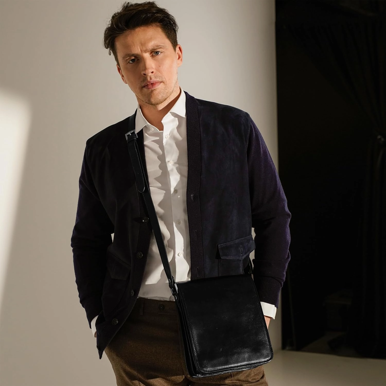 Time Resistance Italian Leather Messenger Bag for Men - Full Grain Leather Men's Crossbody Bag - Tablet Sized Shoulder Bag