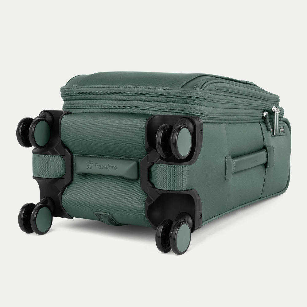 Travelpro Versapack   Lightweight Softside Expandable 21-Inch Carry On Luggage